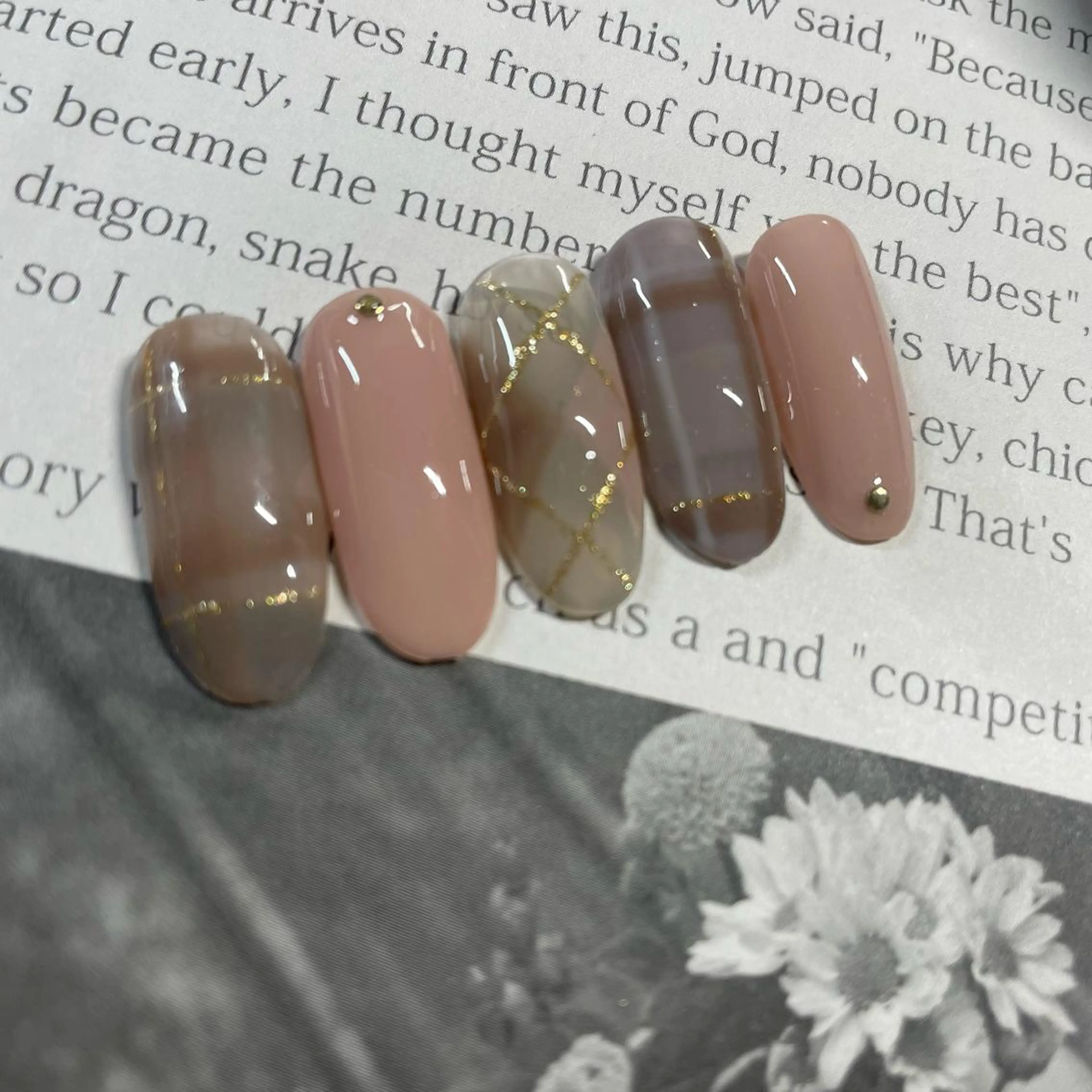 ネイル オフィスネイル 奥園 良恵のネイルデザイン