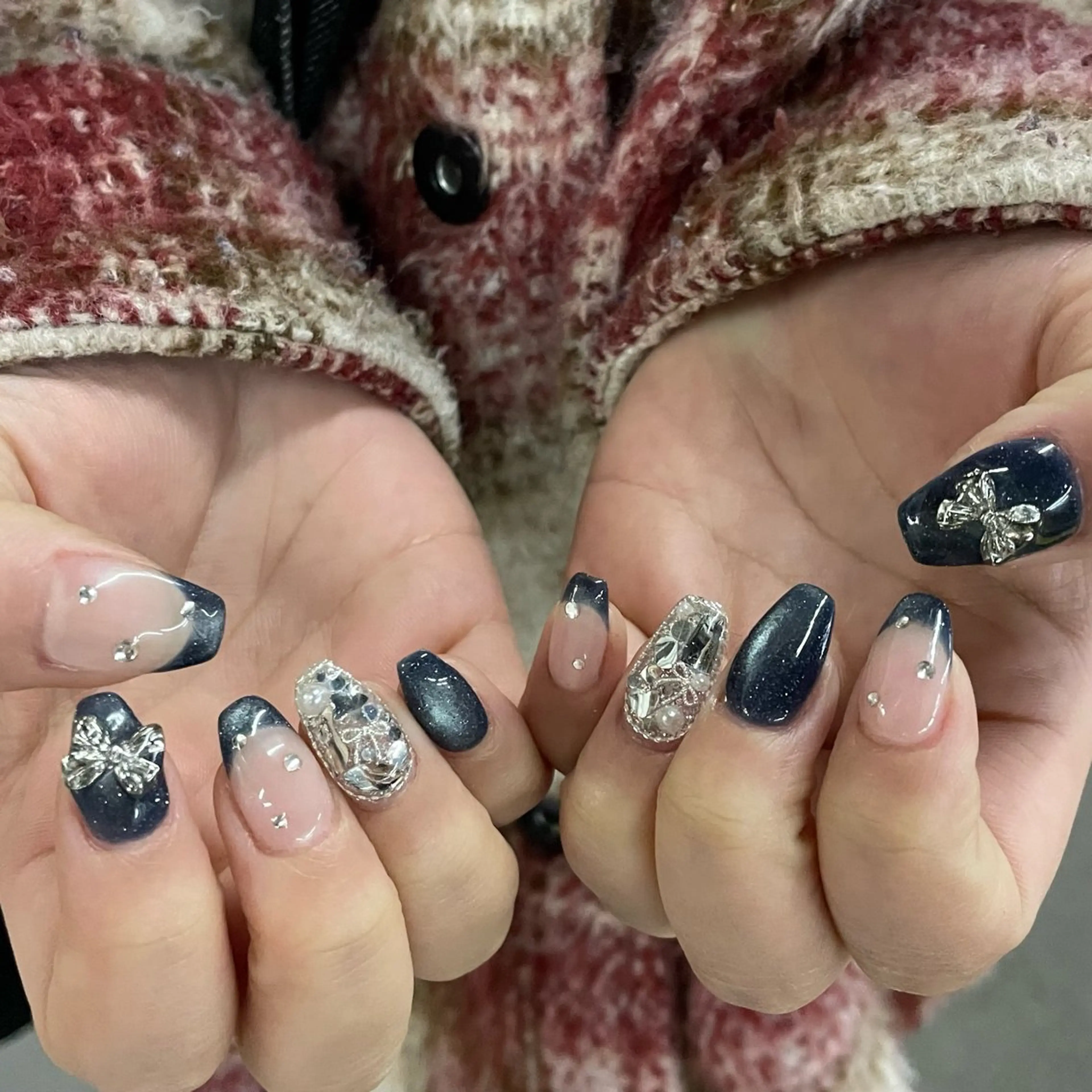ネイル フレンチネイル マグネットネイル リボン ハンドネイル Ricnail☾ ayanoのネイルデザイン