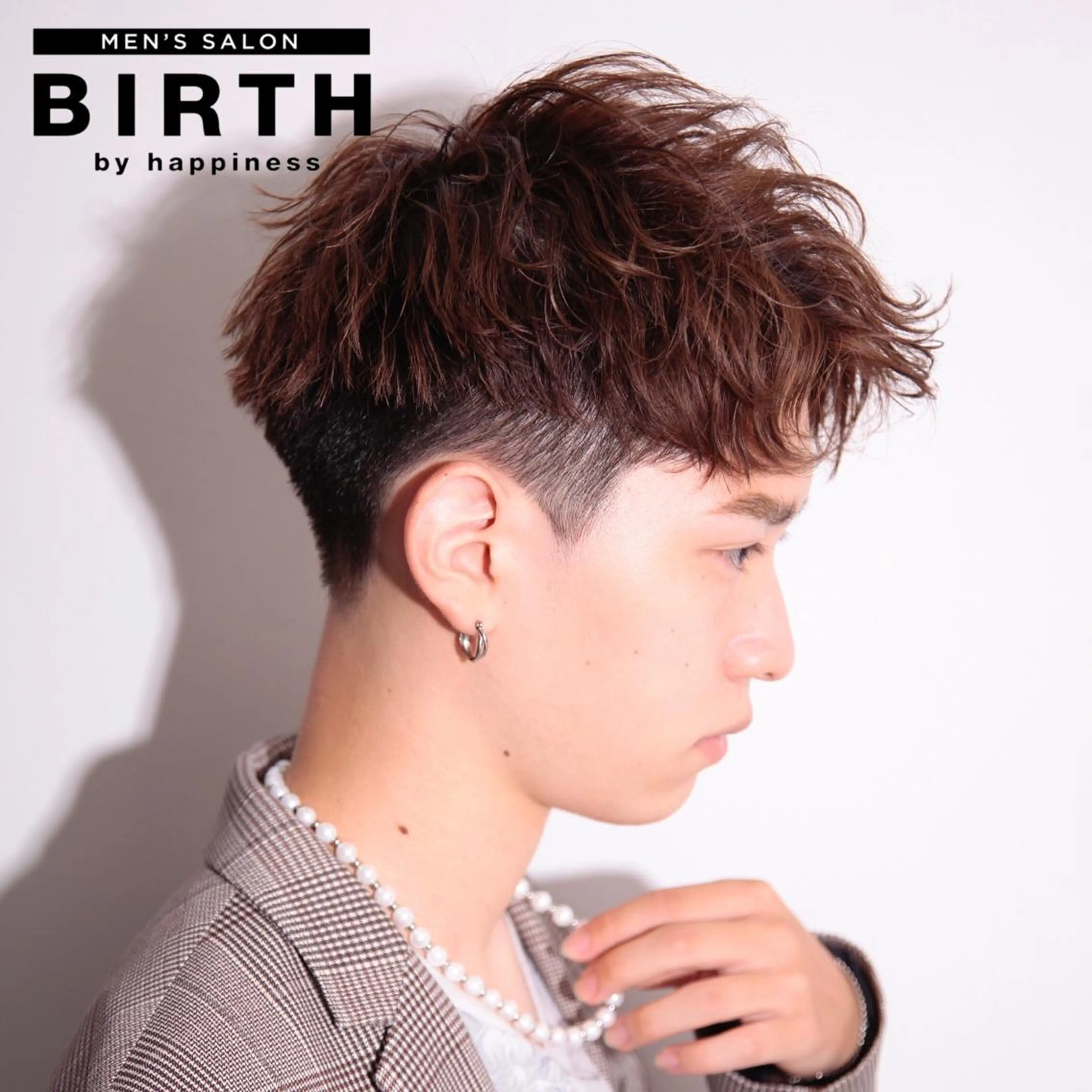 ショート メンズ アップバング メンズパーマ 刈り上げ ショートヘア カット BIRTH by happiness所属・【ニュアンスパーマ】 西岡拓海のヘアスタイル