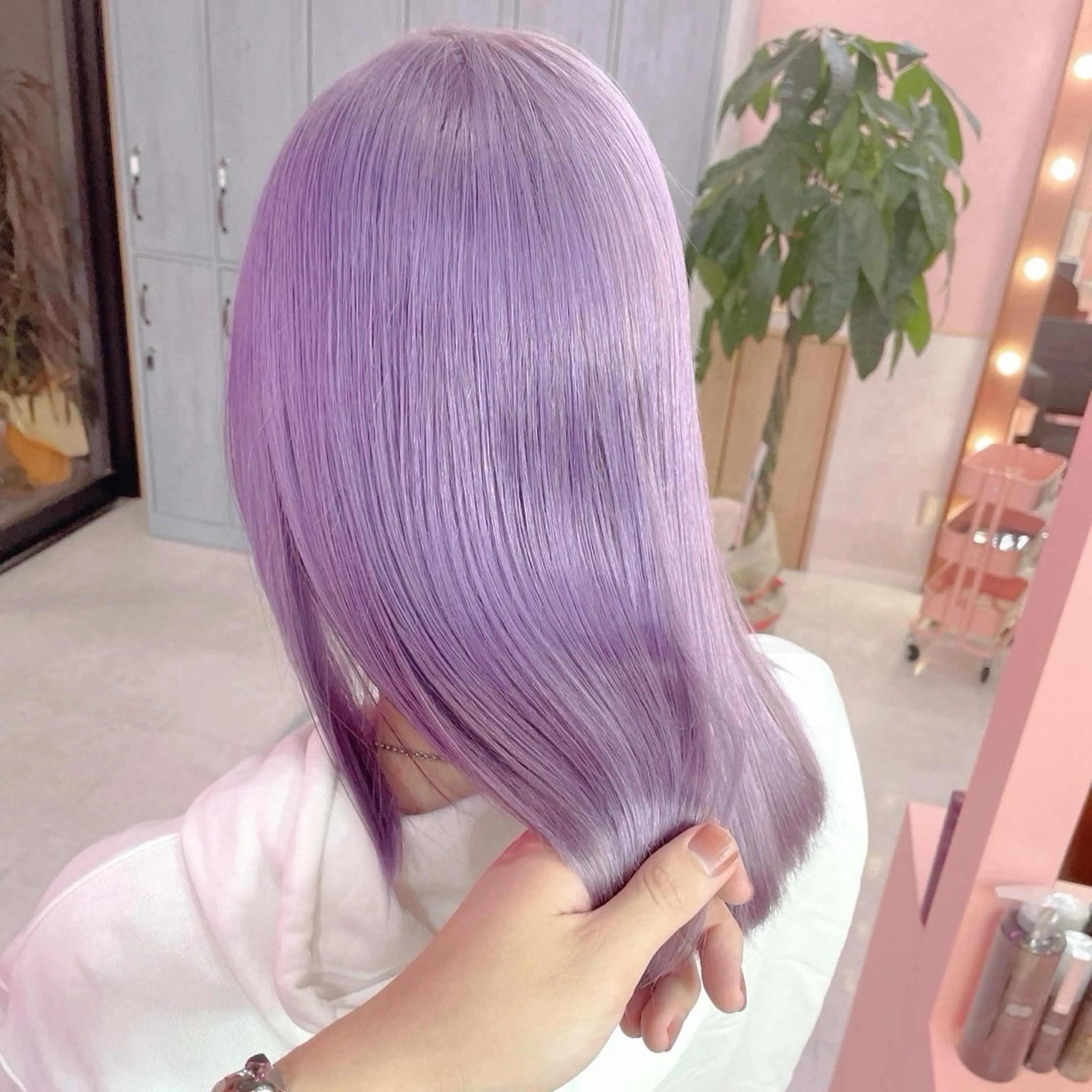 セミロング カラー ヘアカラー トリートメント ヘアセット 👑高評価多数エク ステ×ハイトーン唯澄のヘアスタイル