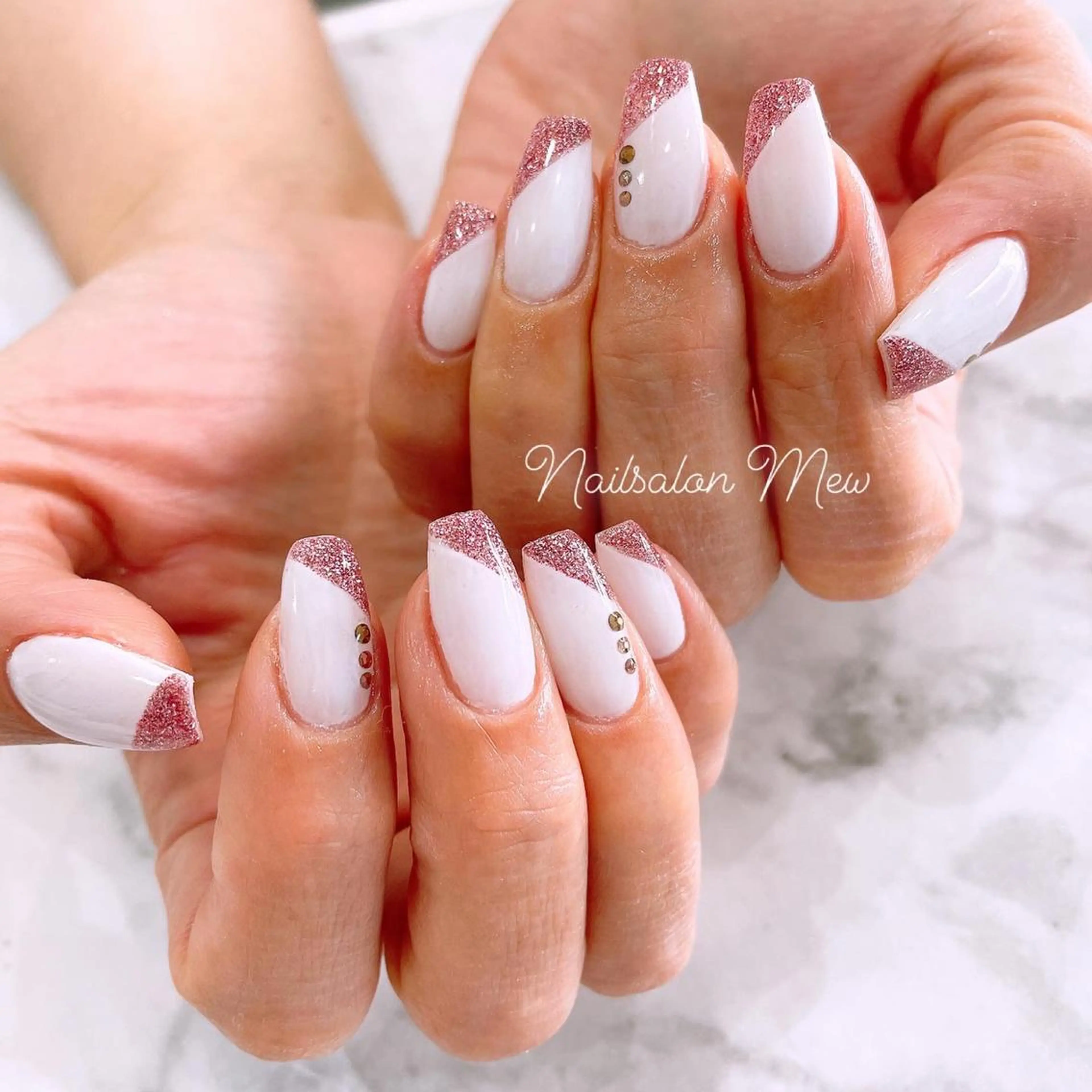 ネイル ハンドネイル フットネイル Nailsalon Mew所属・Nailsalon Mew❤︎のネイルデザイン