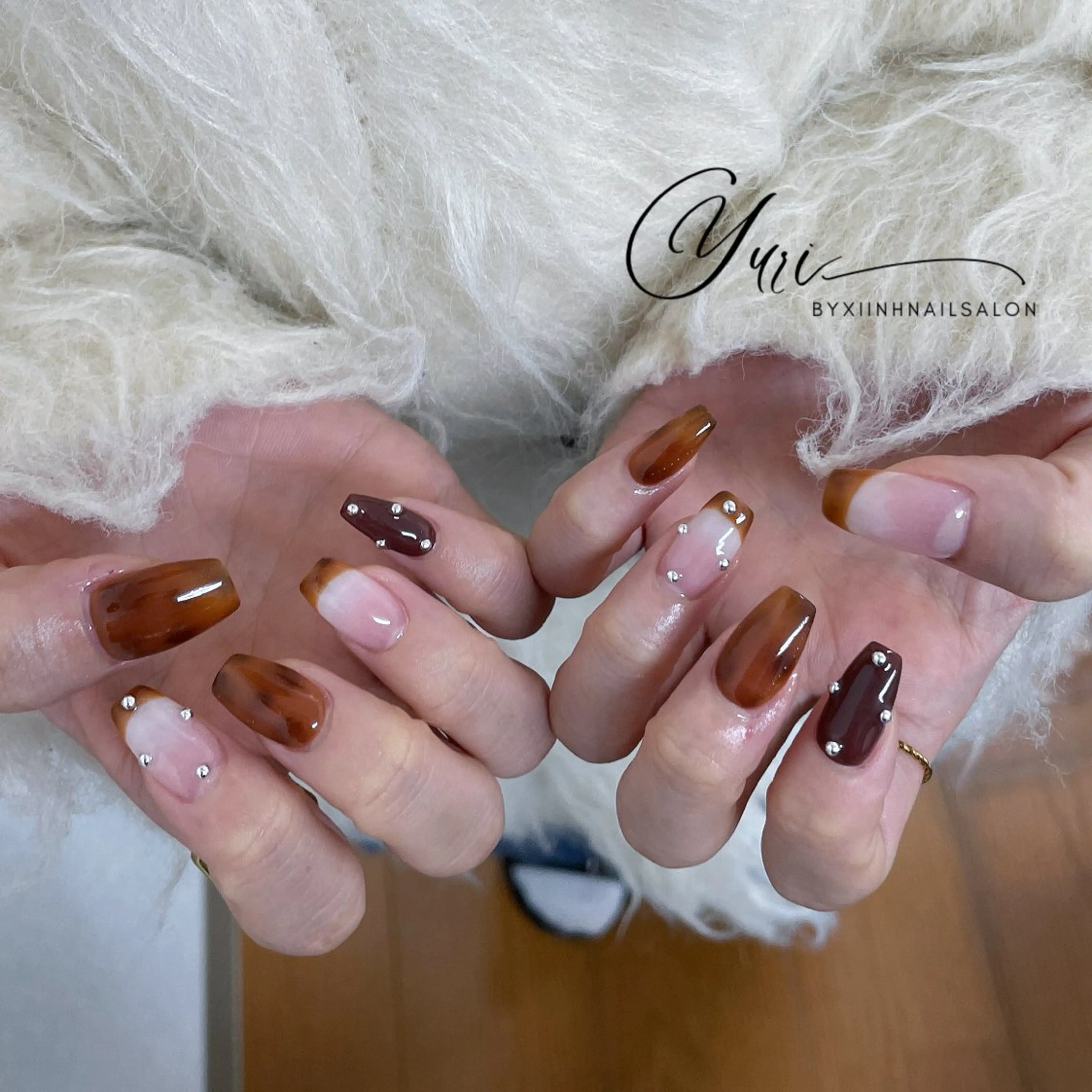 ネイル チークネイル 桜ネイル フラッシュネイル フットネイル フレンチネイル ハンドネイル YURI NAILのネイルデザイン