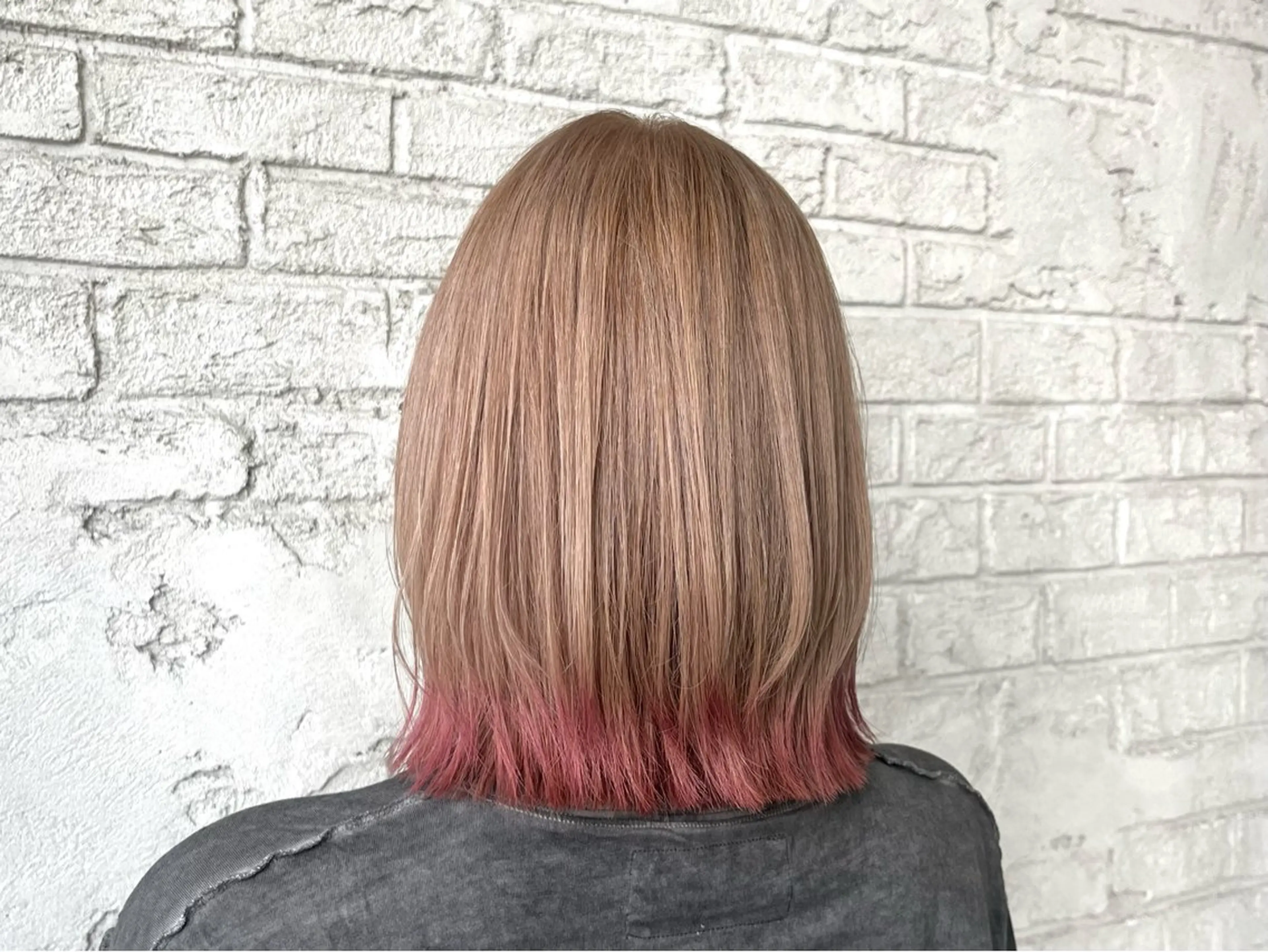 ミディアム カット ヘアカラー トリートメント 艶髪ブリーチカラー 💗manaka💗のヘアスタイル