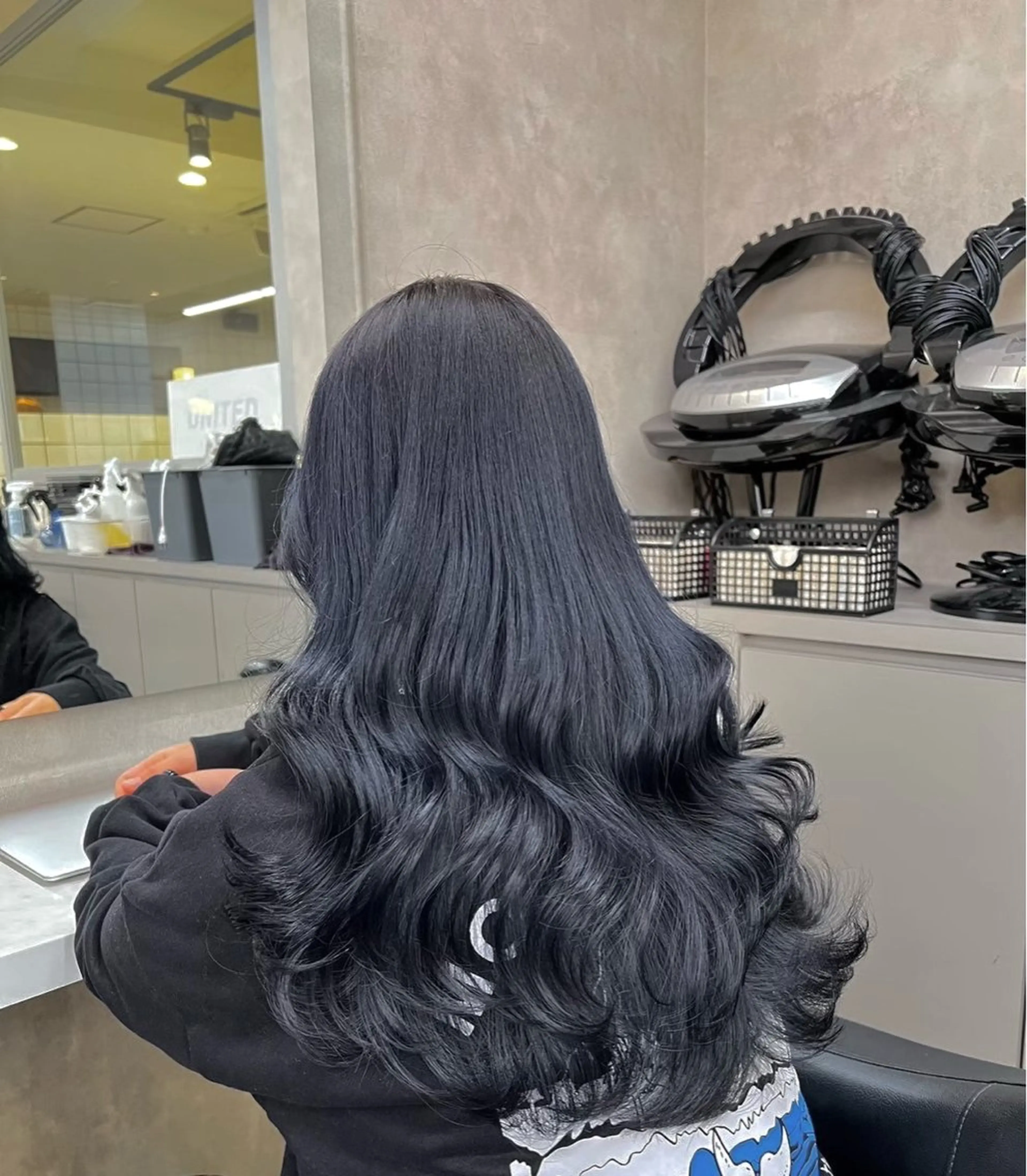 ロング カラー ヘアカラー ヘアセット 🤍ベージュ/透明感 韓国ヘア/まりん🤍のヘアスタイル