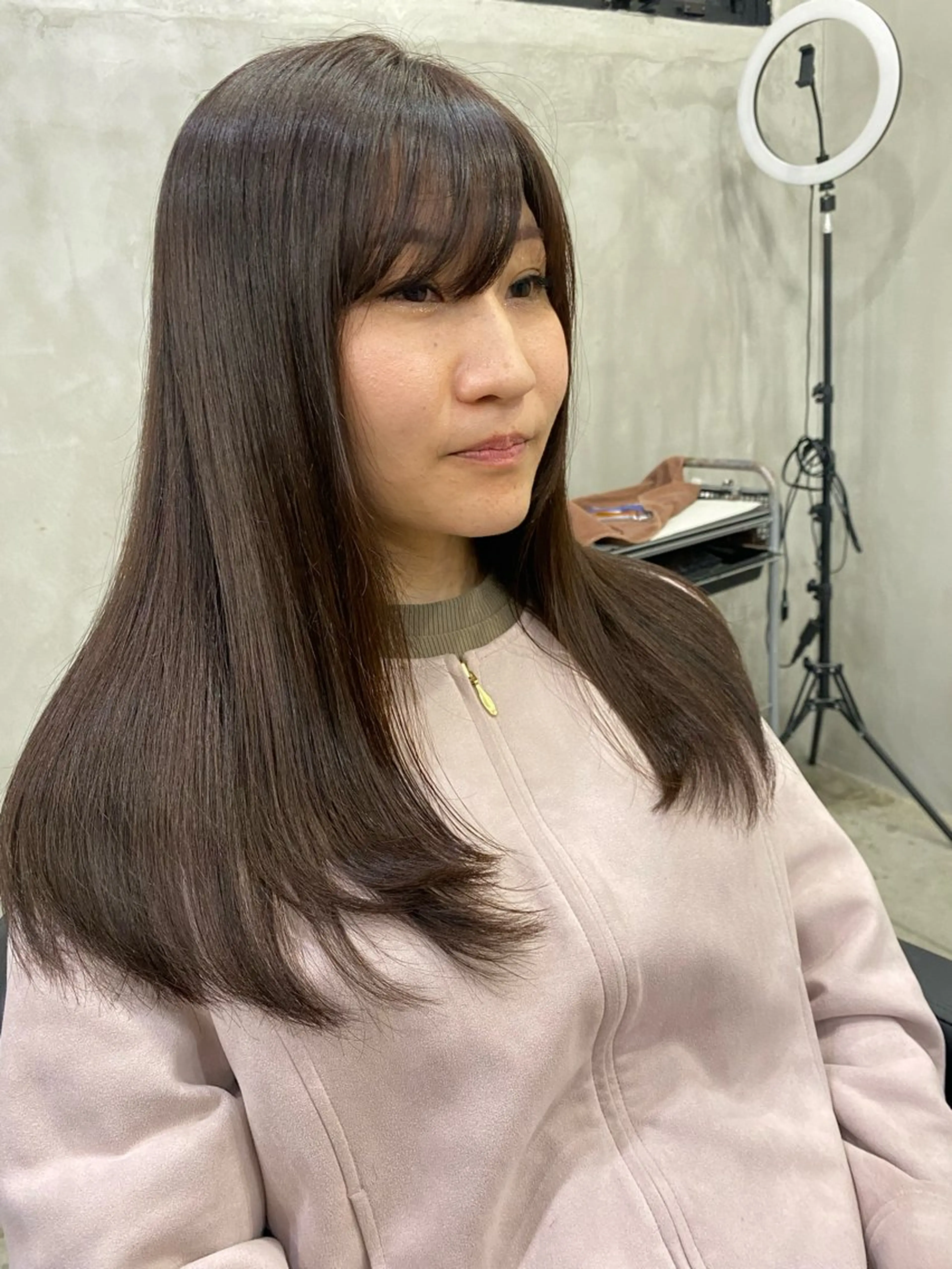 セミロング レイヤーカット ローレイヤー カット ヘアカラー Ra-Ffichi by siun所属・宮田海聖 ナチュラル/美髪のヘアスタイル