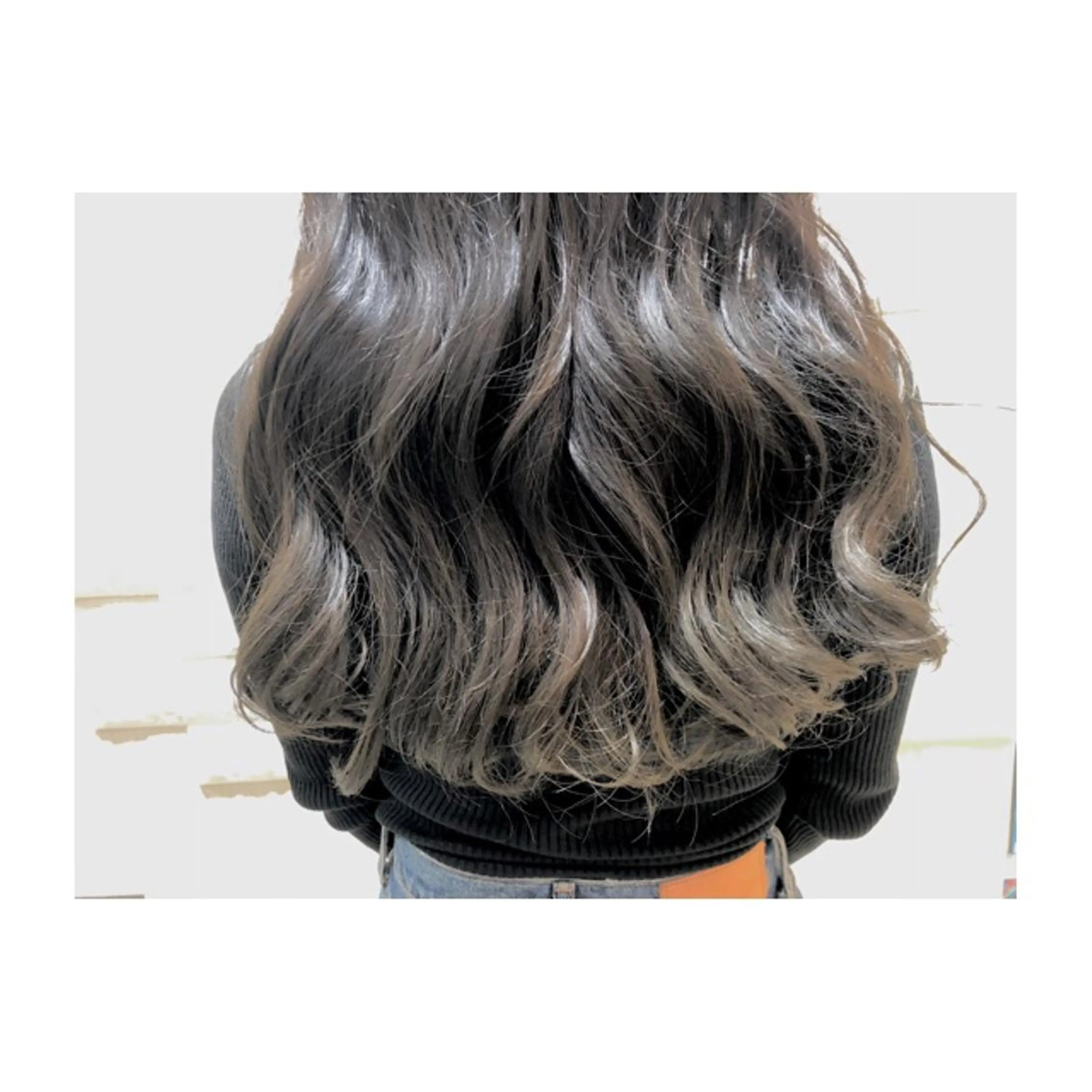 ロング カラー ブリーチ グレージュ ヘアカラー トリートメント NAKAMURA 🦋のヘアスタイル