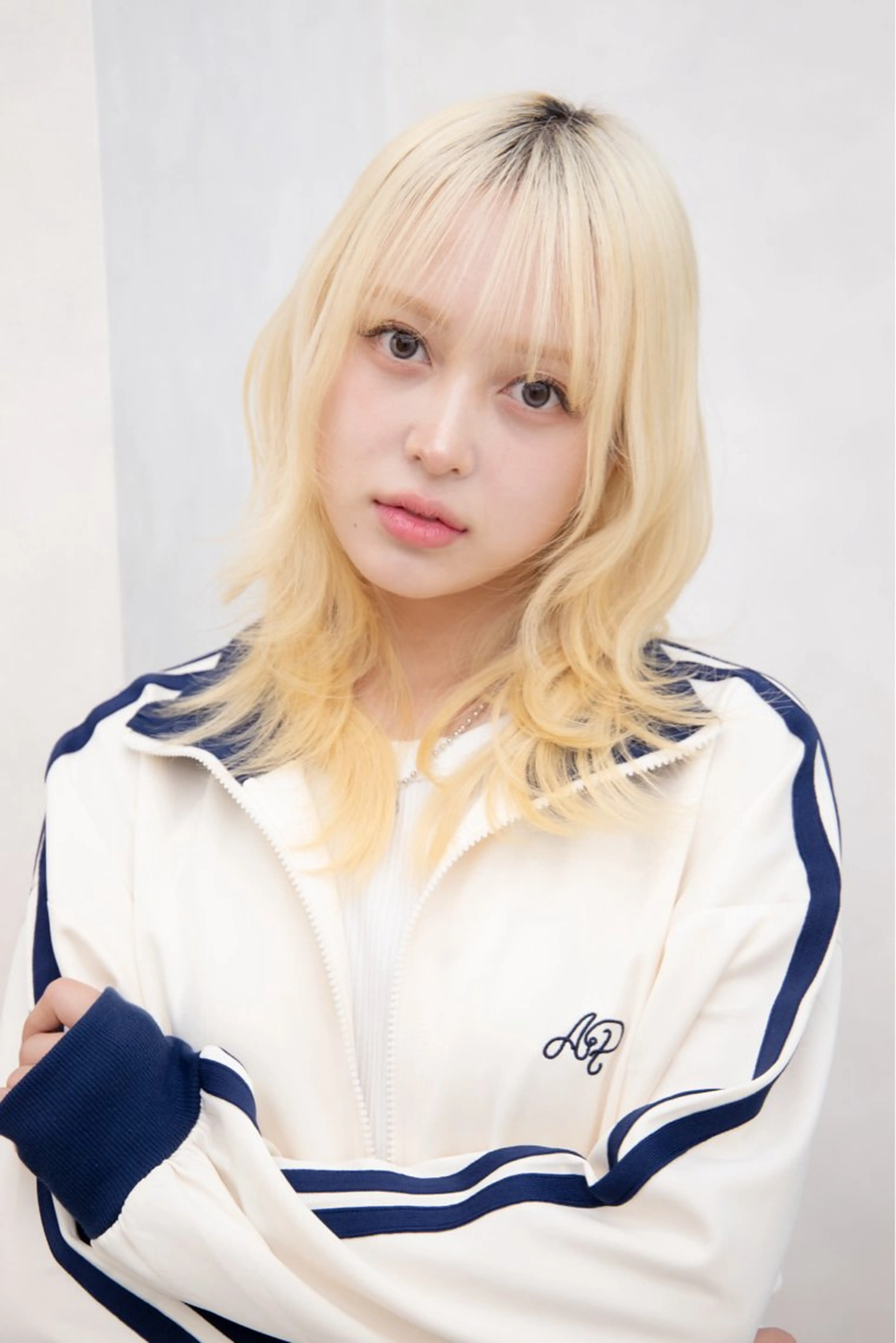 レディースカット+ブリーチカラー【ハイトーン/ブロンドヘア/オリーブベージュ/ピンクヘア/ブロンドベージュ】の写真