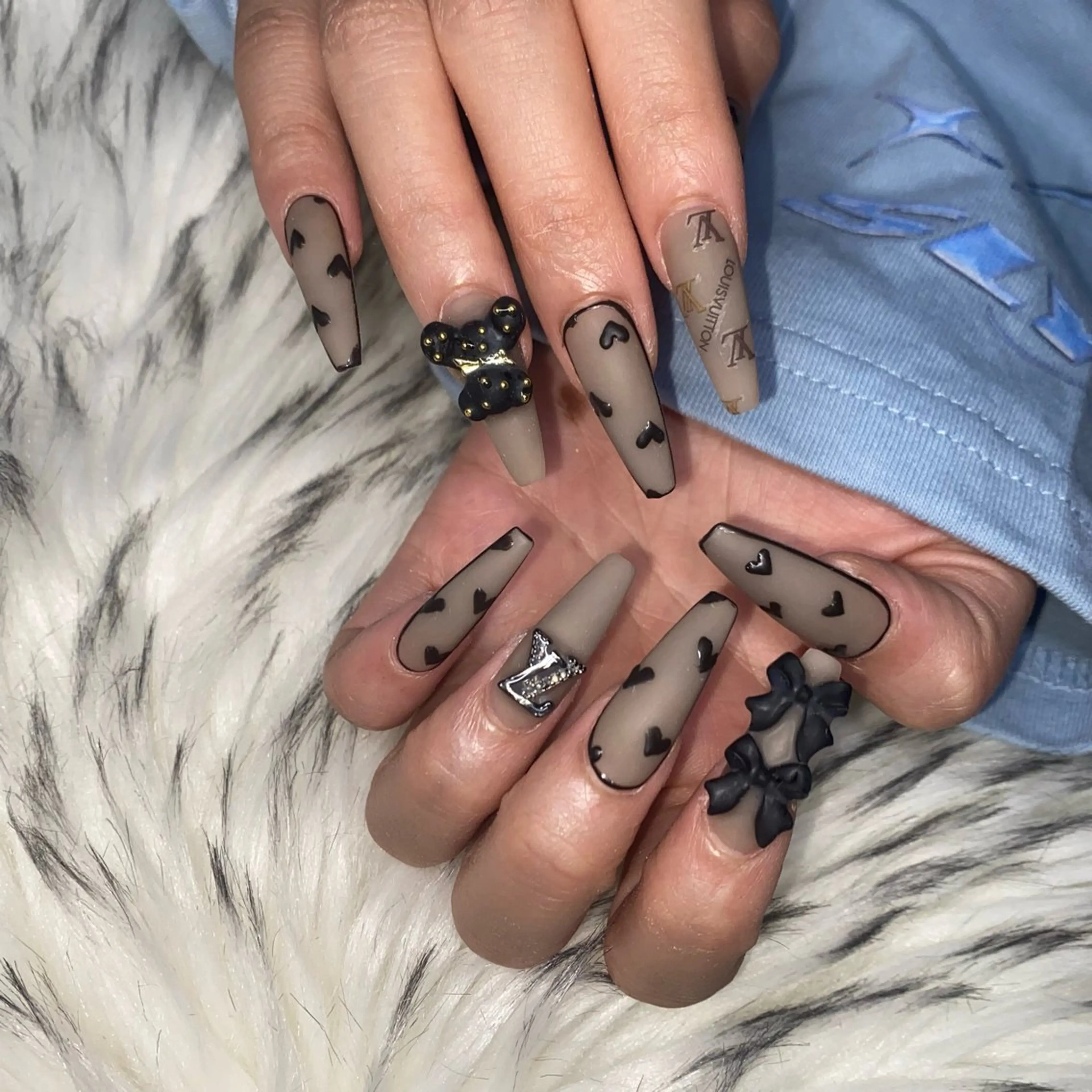 ネイル ハンドネイル la vie  Luire所属・la vie Luire ｱｽｶのネイルデザイン