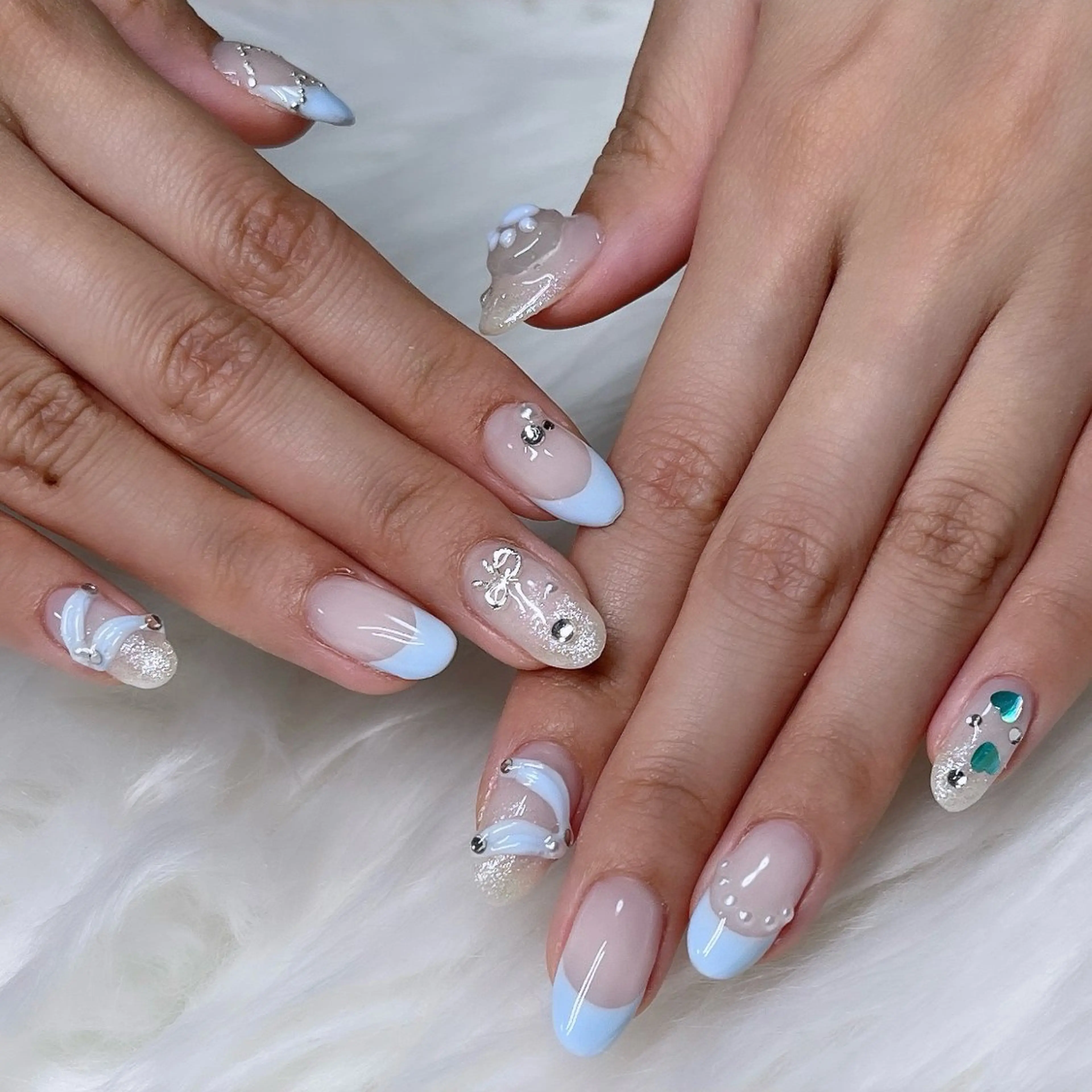 ネイル アートネイル キラキラネイル 韓国ネイル ラメ(グリッター) ロングネイル 🐕🦺Yappy 💗A-tanのネイルデザイン