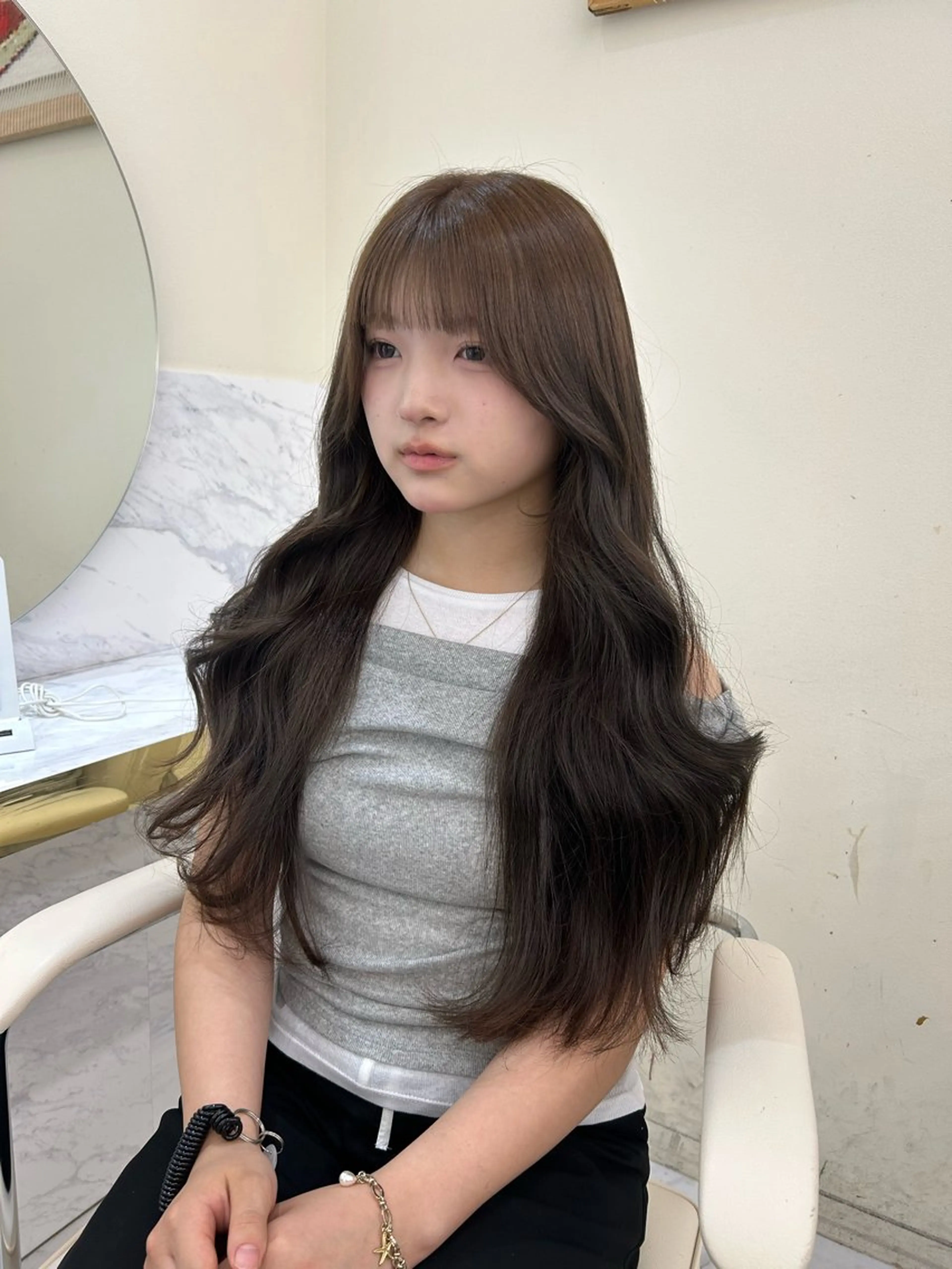 ロング カラー ヘアアレンジ カット ヘアカラー トリートメント maoブリーチ無し 似合わせカラーのヘアスタイル