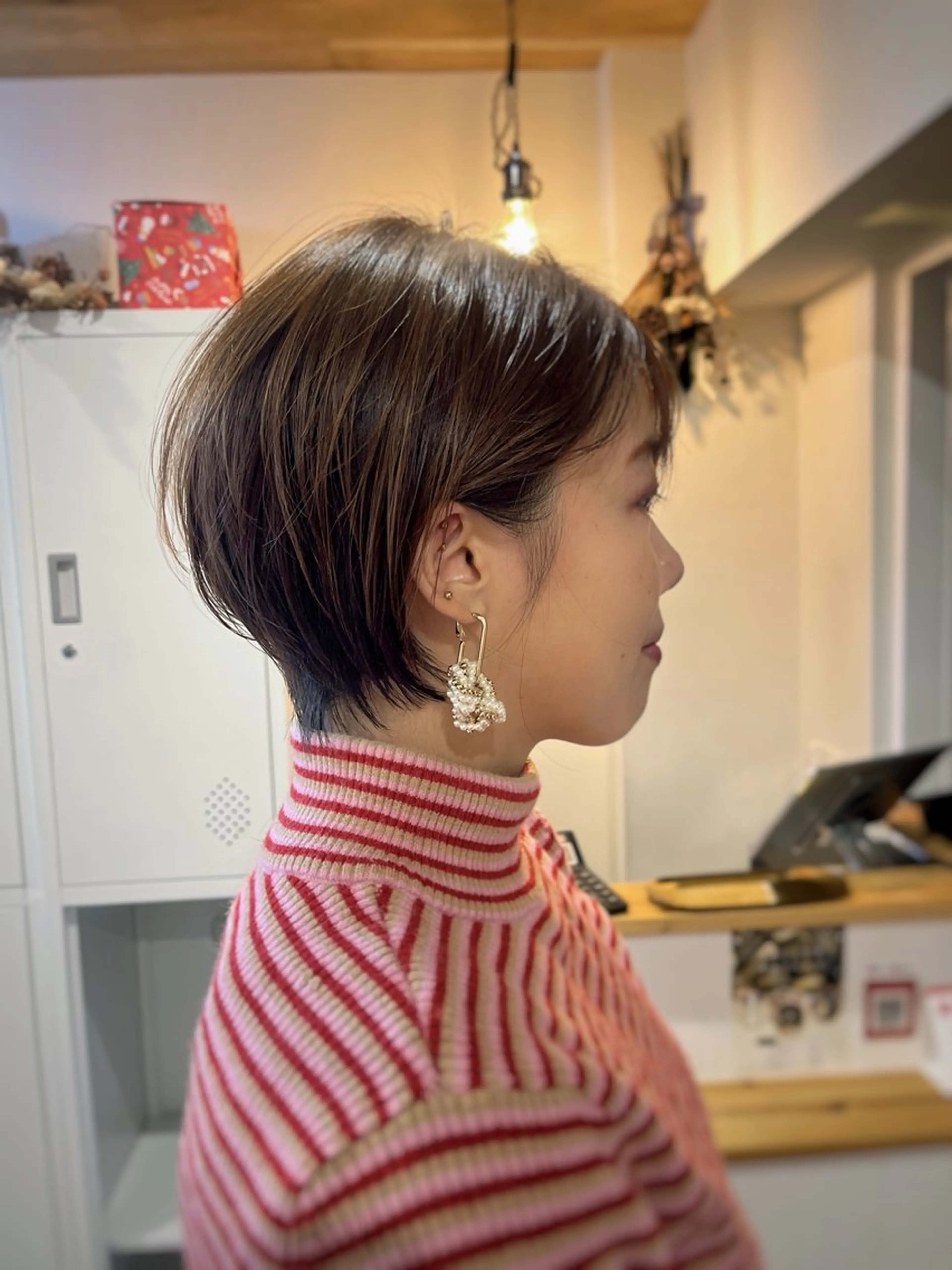 ショート カット トリートメント 下石怜子/レイヤー カット/透明感カラーのヘアスタイル