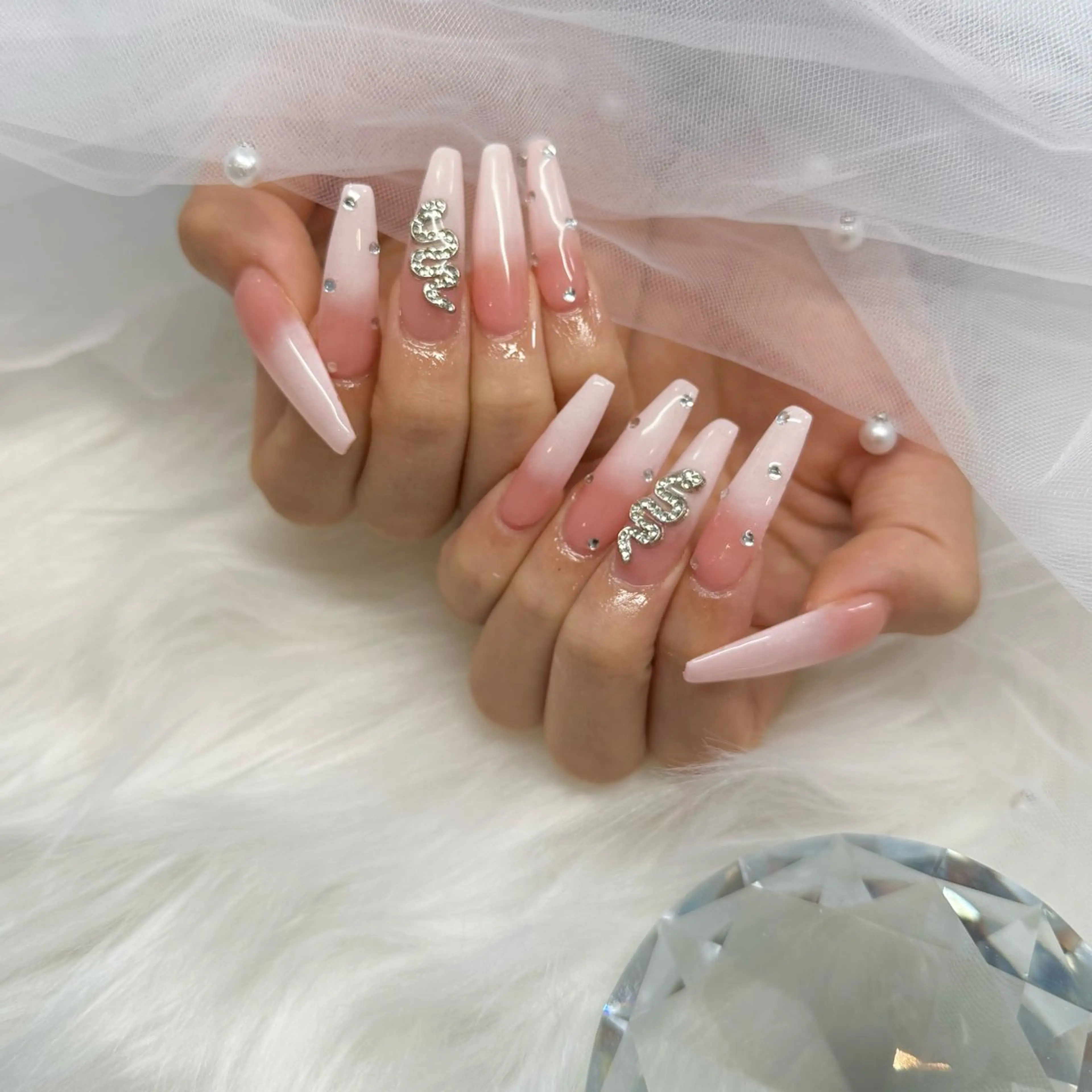 ネイル Nail room  Cinnamil 【シナミル】所属・ASAKA nailのネイルデザイン