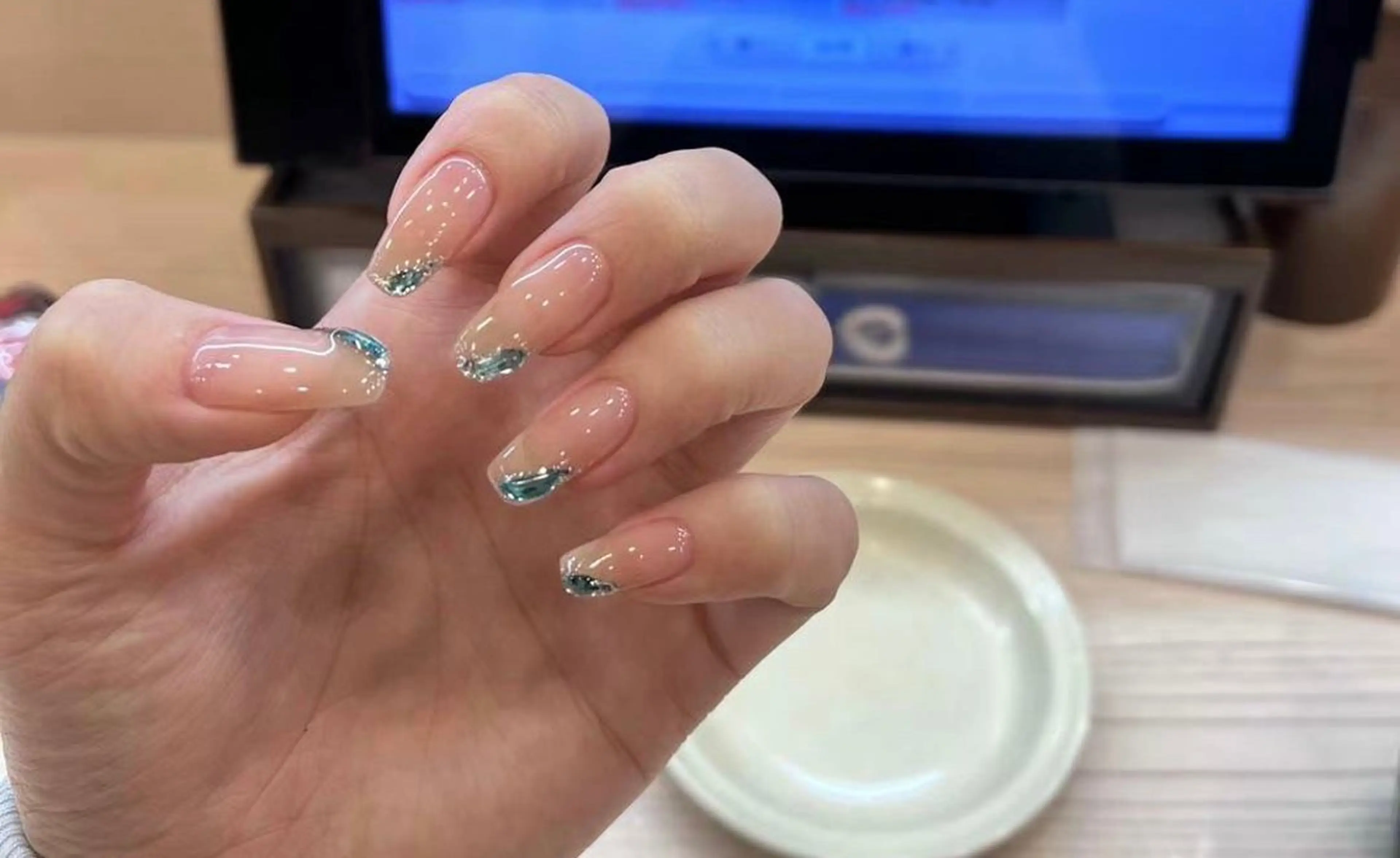 ネイル Cutil Nailsalon所属・Cutil. Nail🌈のネイルデザイン