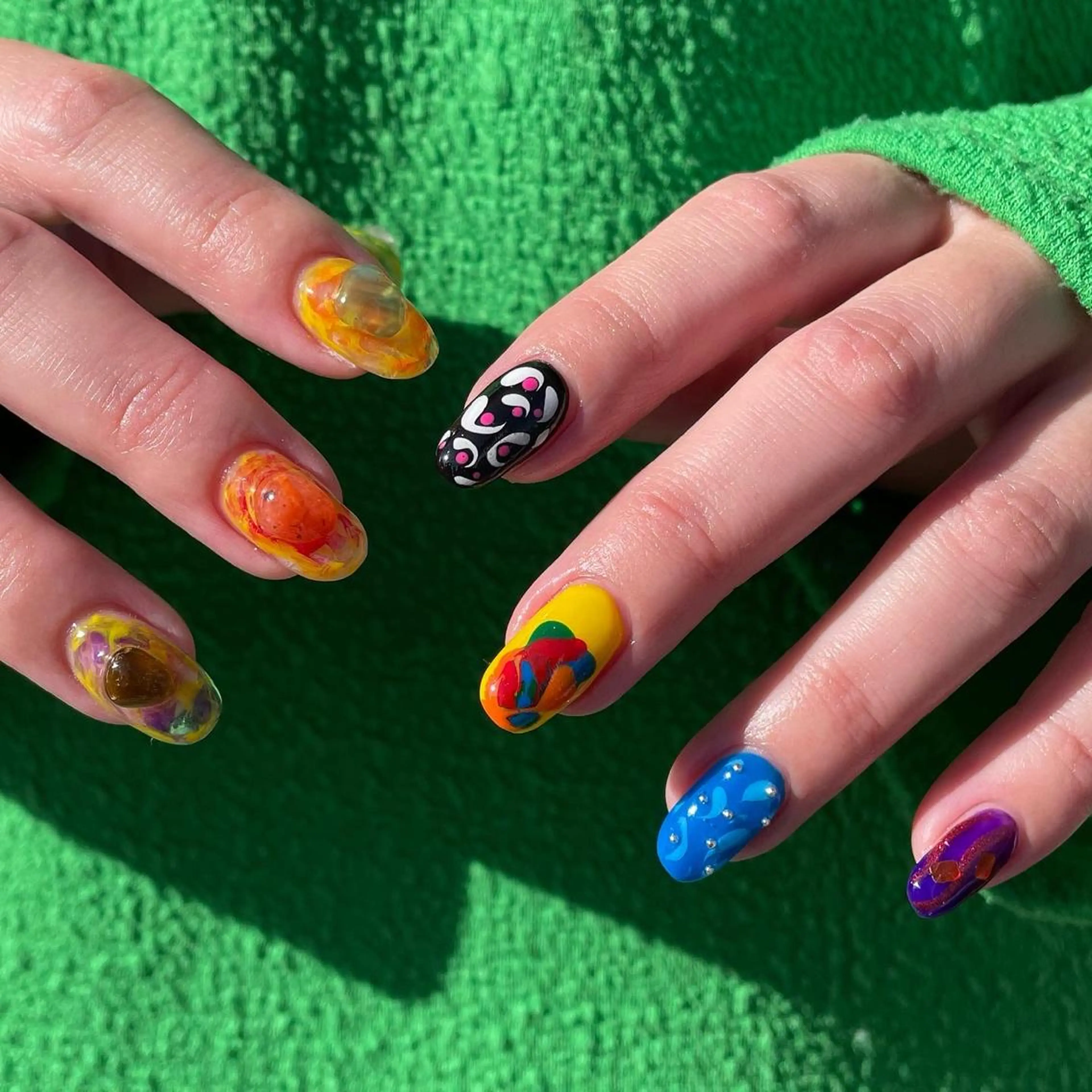 ネイル ハンドネイル NEOUV NAILのネイルデザイン