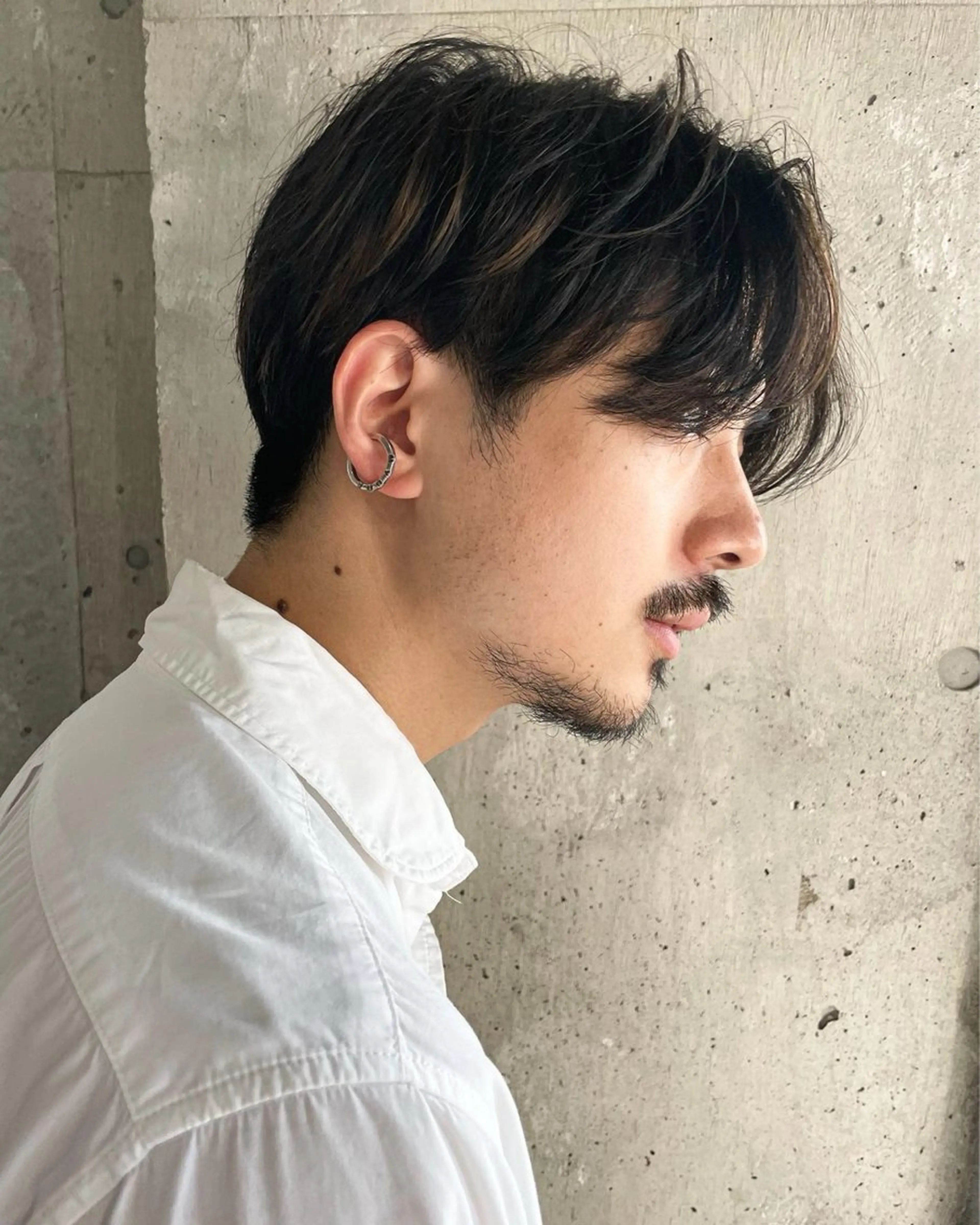 ショート カット yelm所属・🫒オリーブカラー ミディアムレイヤー✨のヘアスタイル