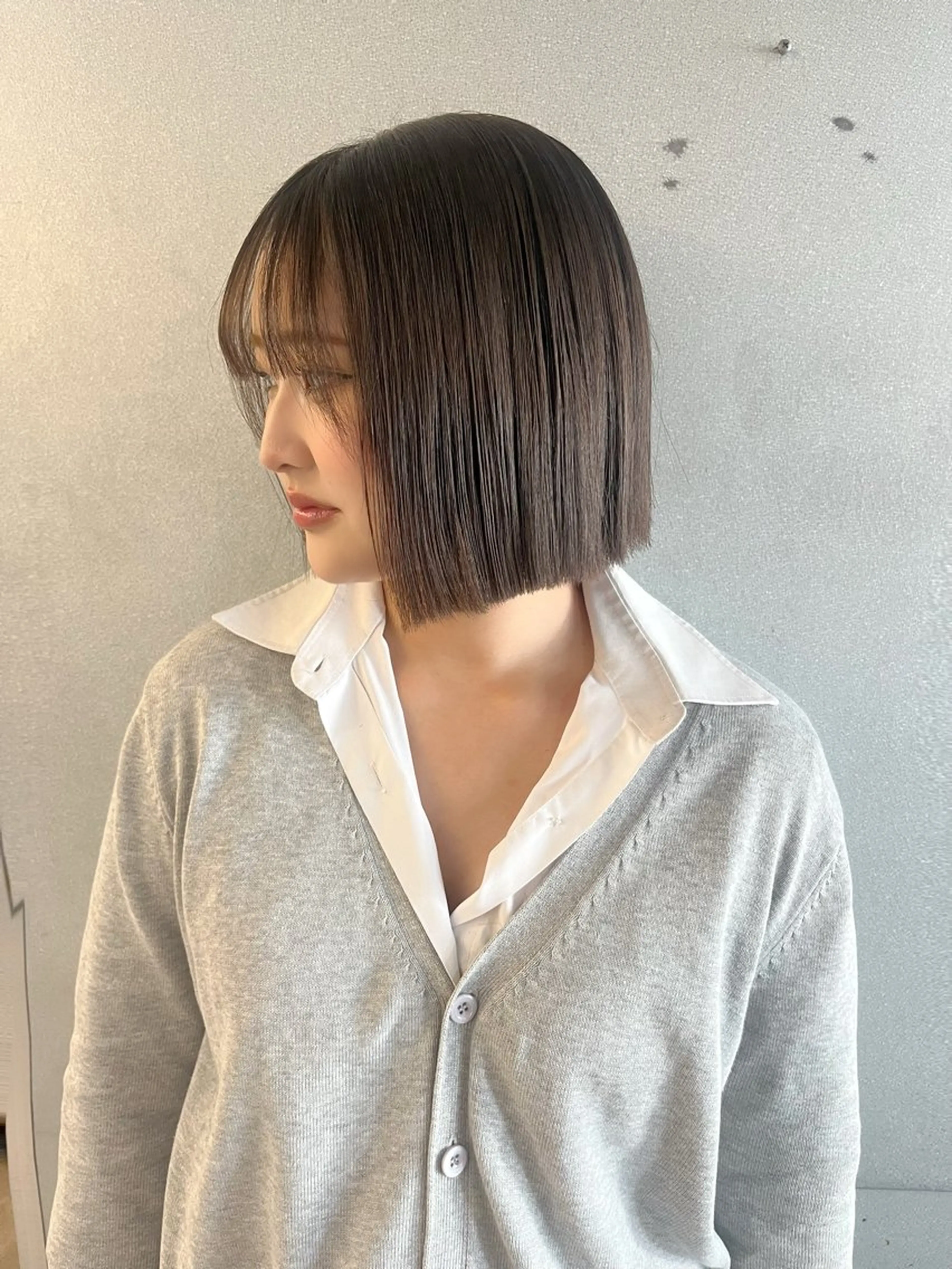 ショート 切りっぱなしボブ ボブ 小顔カット カット トリートメント 無料カット/ハイ トーンカラー/きらのヘアスタイル