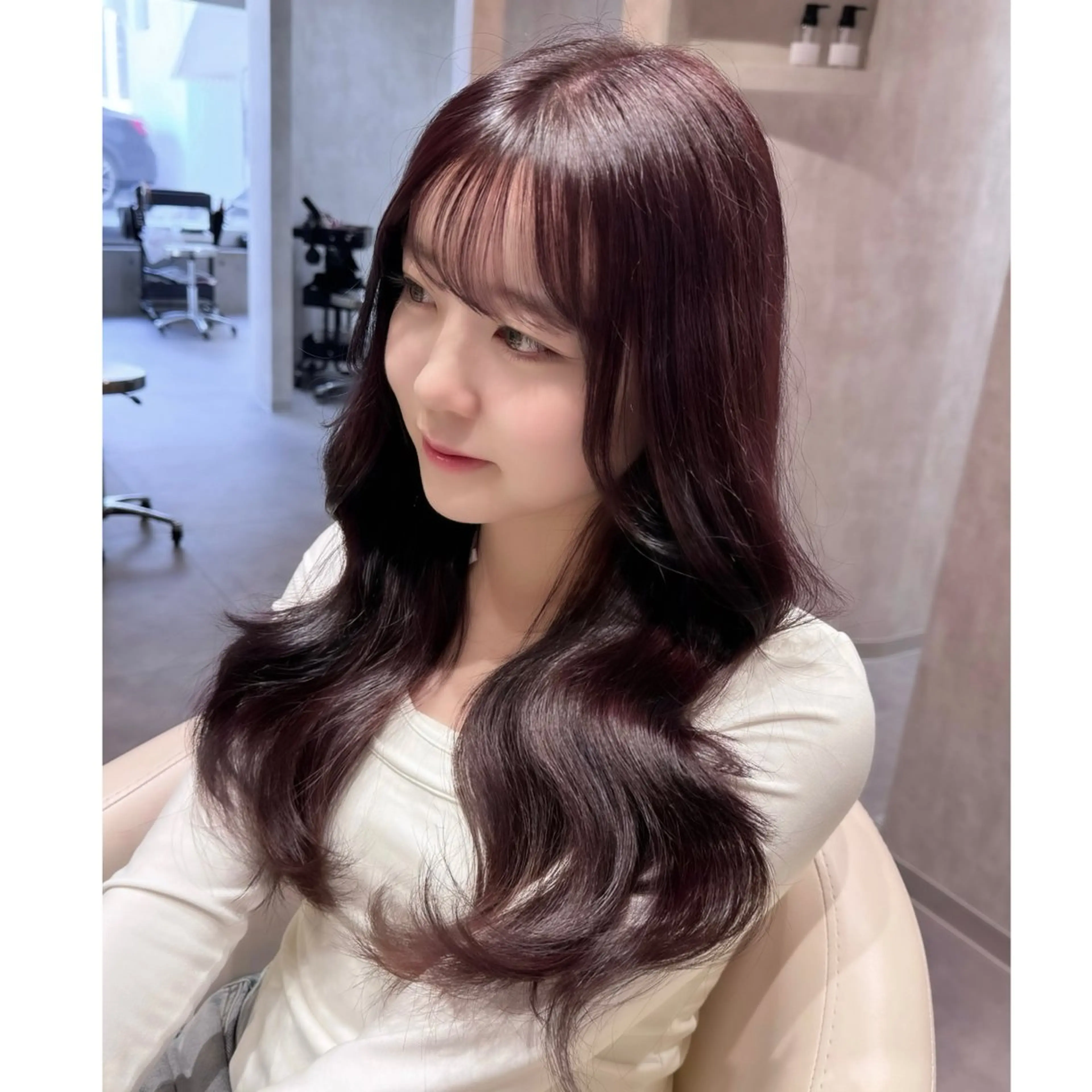 ロング カラー ブリーチ ヘアカラー LOTTA CUCCI所属・miyu /トレンド カラー×艶髪のヘアスタイル