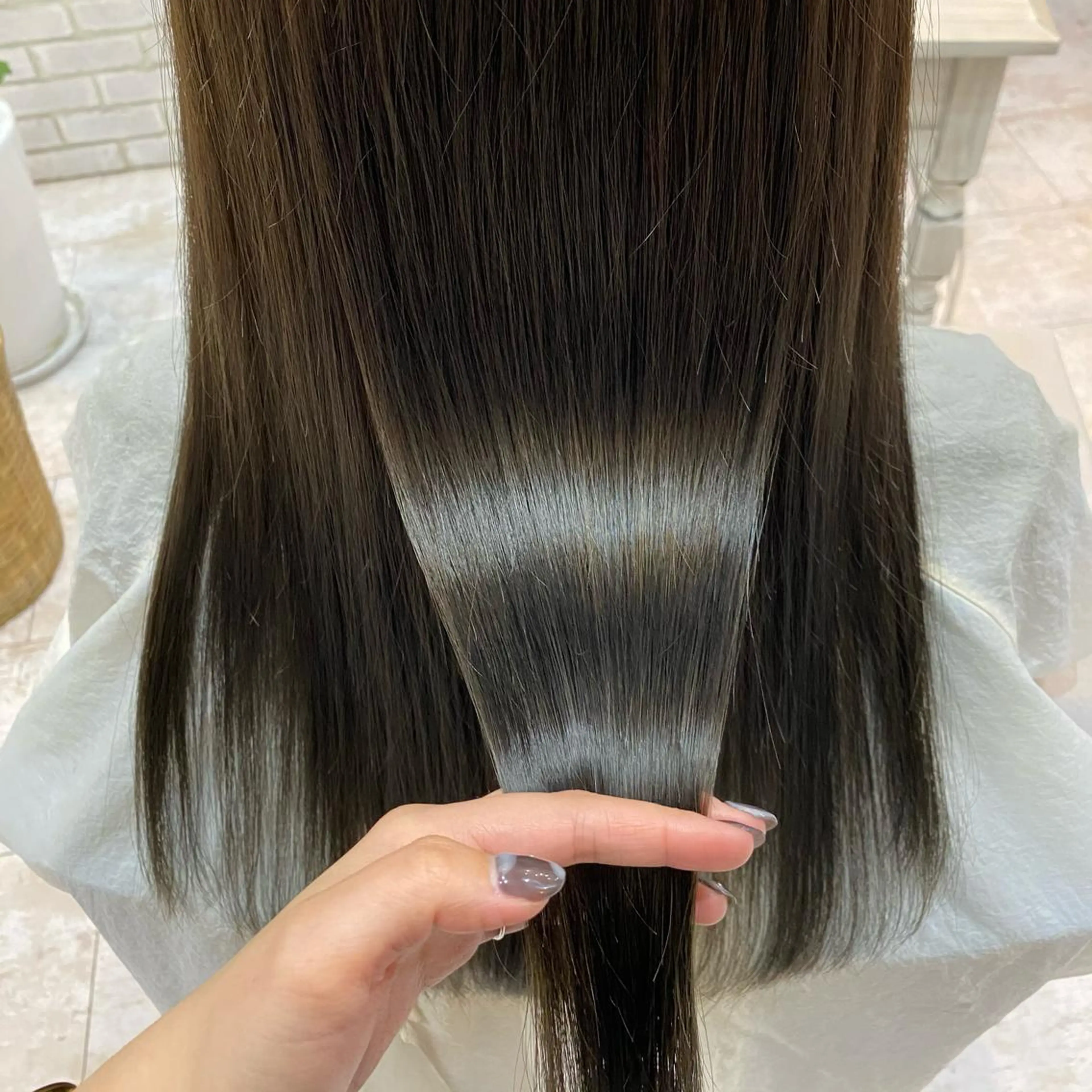 ロング カラー カット 縮毛矯正 トリートメント 🫧透け感⋆艶髪💎 山口アヤカのヘアスタイル