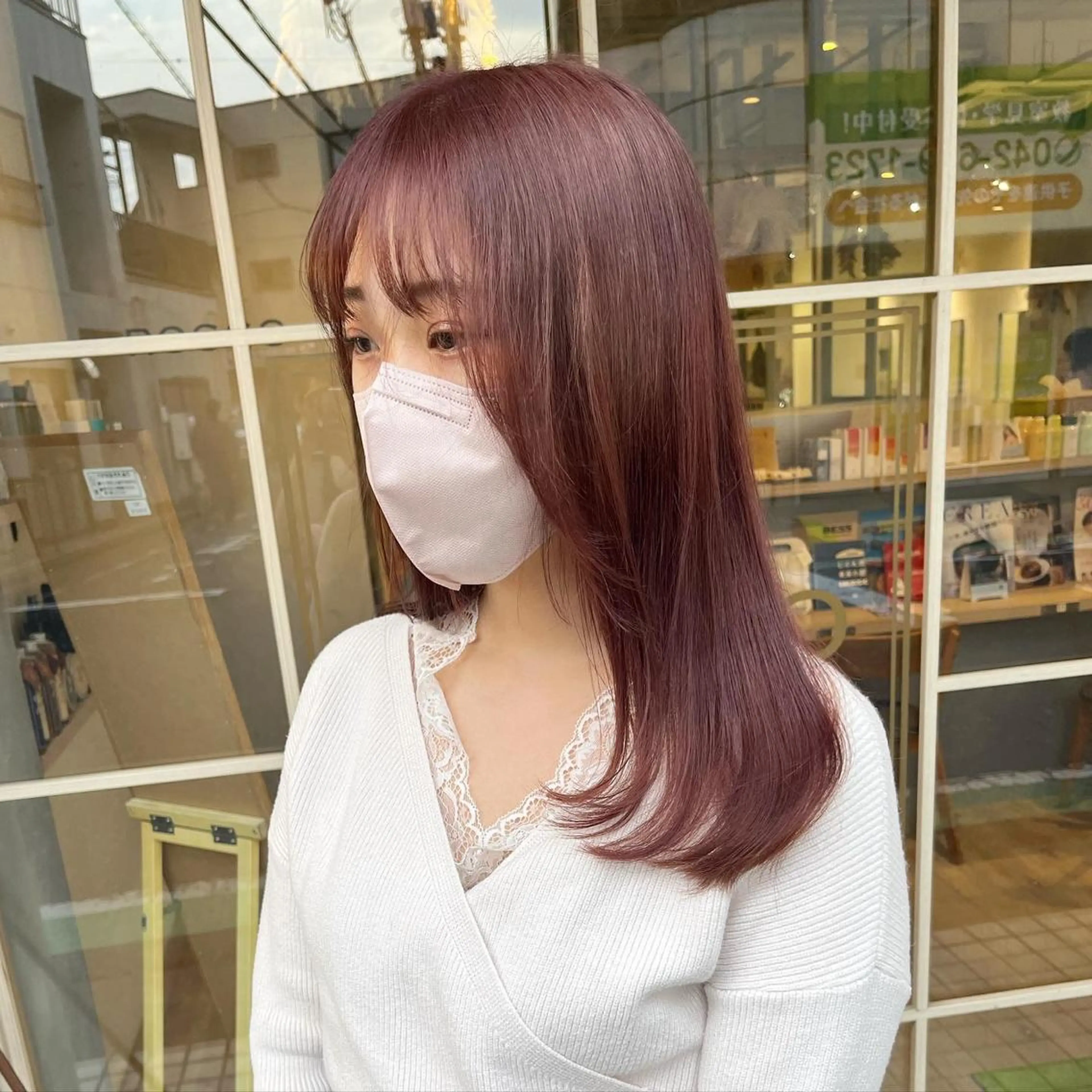 セミロング ヘアカラー mai ROCCOのヘアスタイル