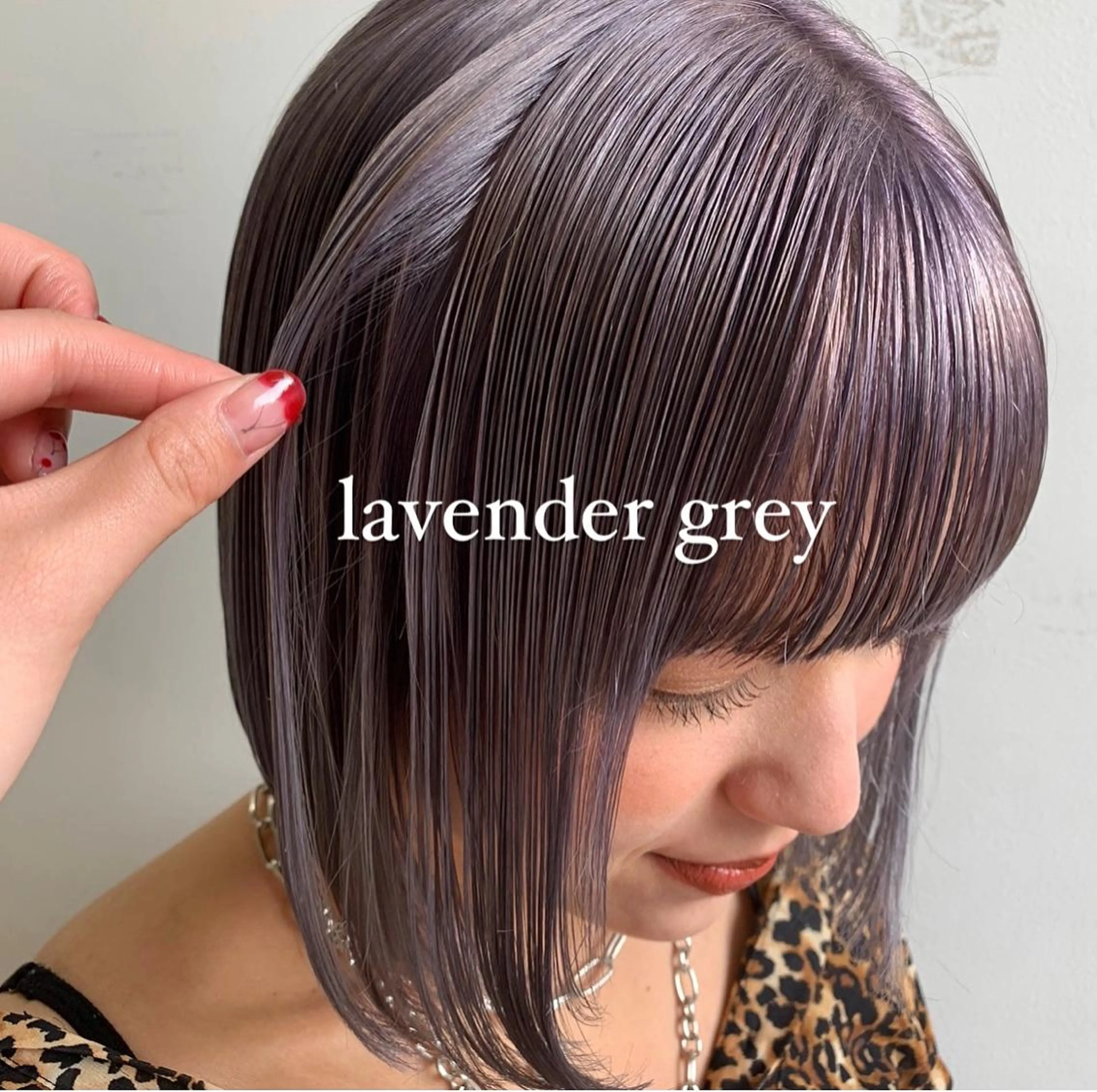 ショート カラー ブリーチ ラベンダーカラー ラベンダーグレー SALOWIN 栄所属・河西 彩香/ブリーチカラーのヘアスタイル