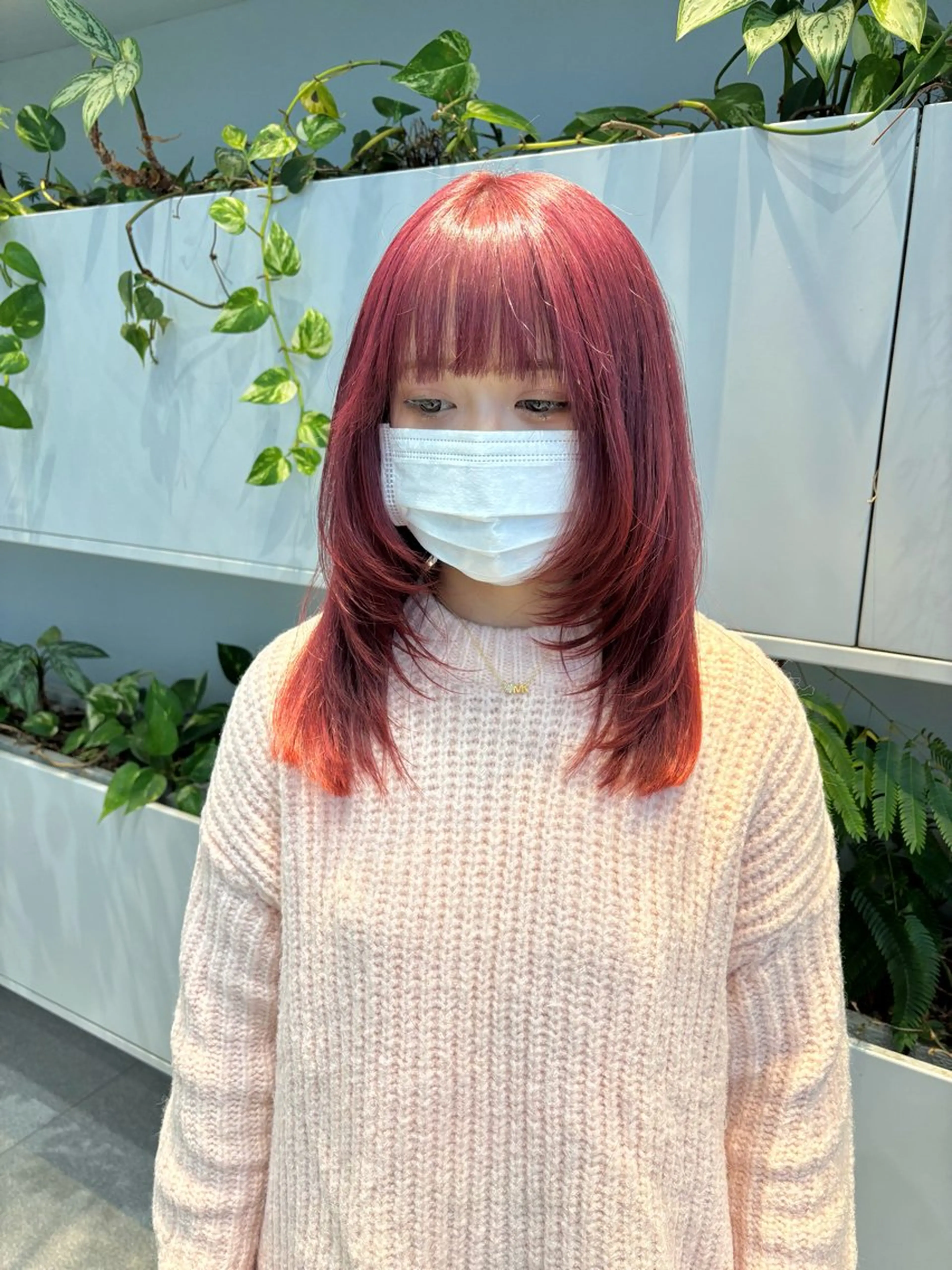 ミディアム カラー オレンジ ピンクカラー レイヤーカット カット ヘアカラー トリートメント くさかみさき🌼暖色 /韓国風/オタク🌼のヘアスタイル