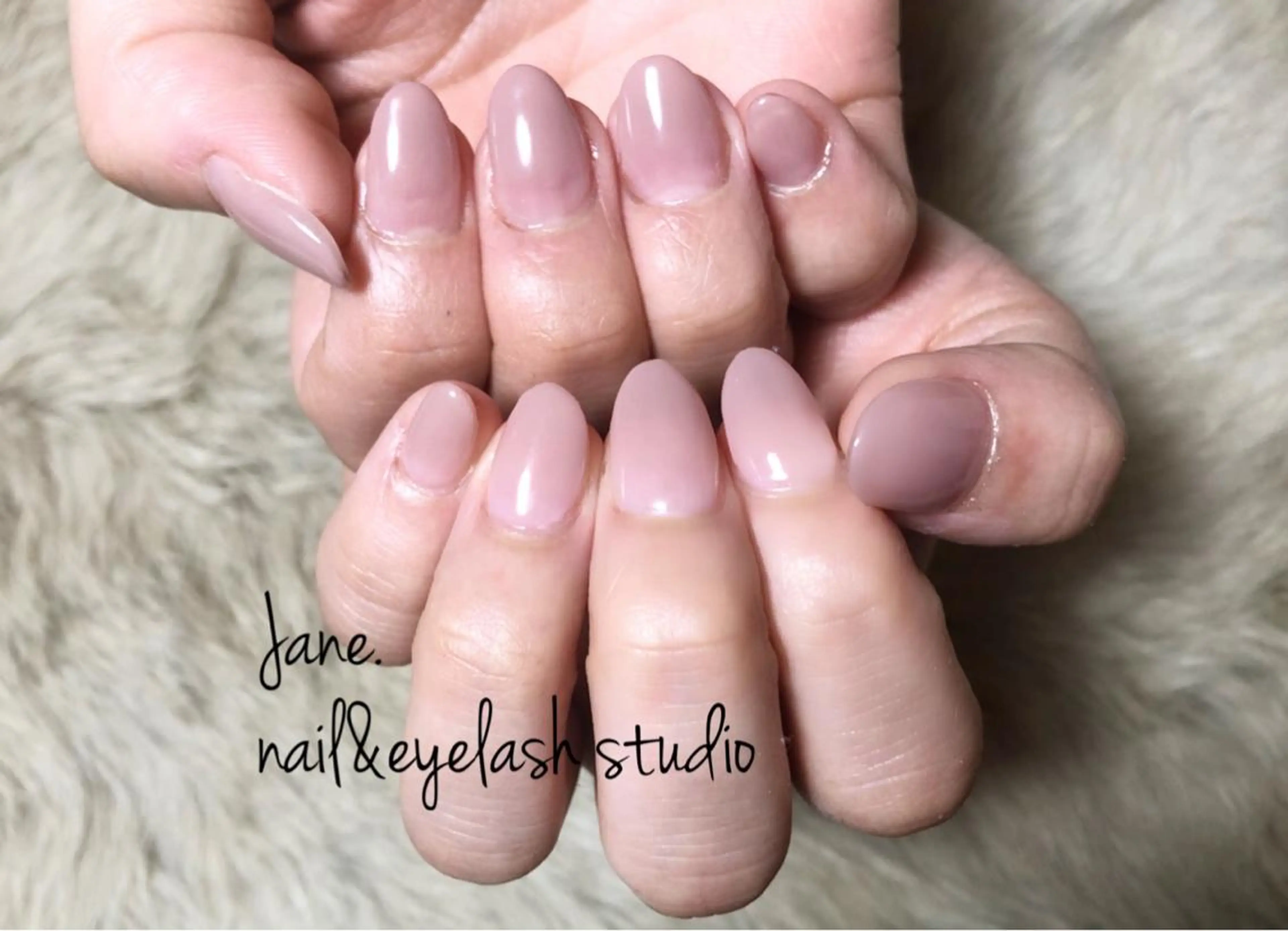 ネイル Yakko pas á pasのネイルデザイン