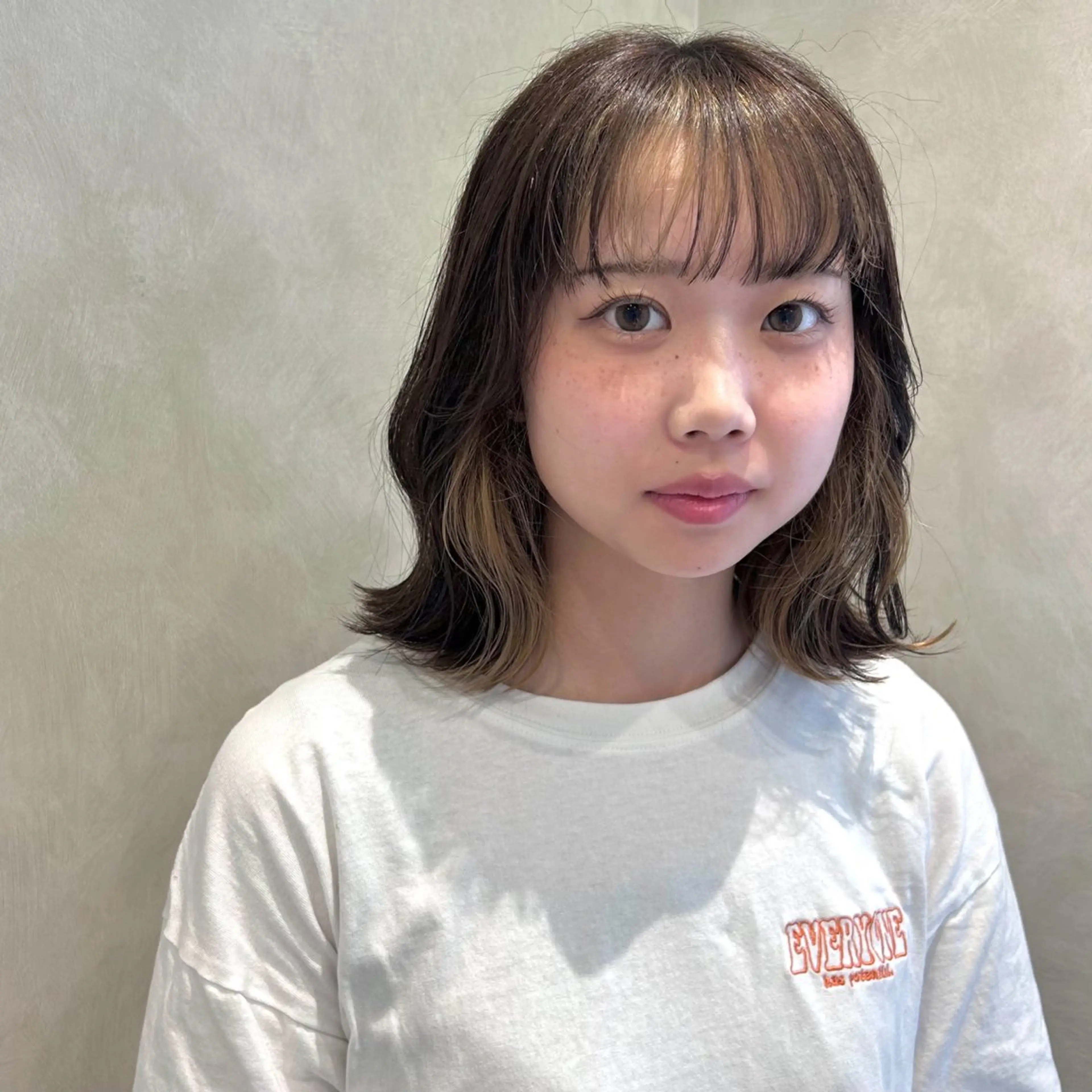 【イヤリングカラー🍒ྀི】カット+イヤリングブリーチ+全体カラーの写真