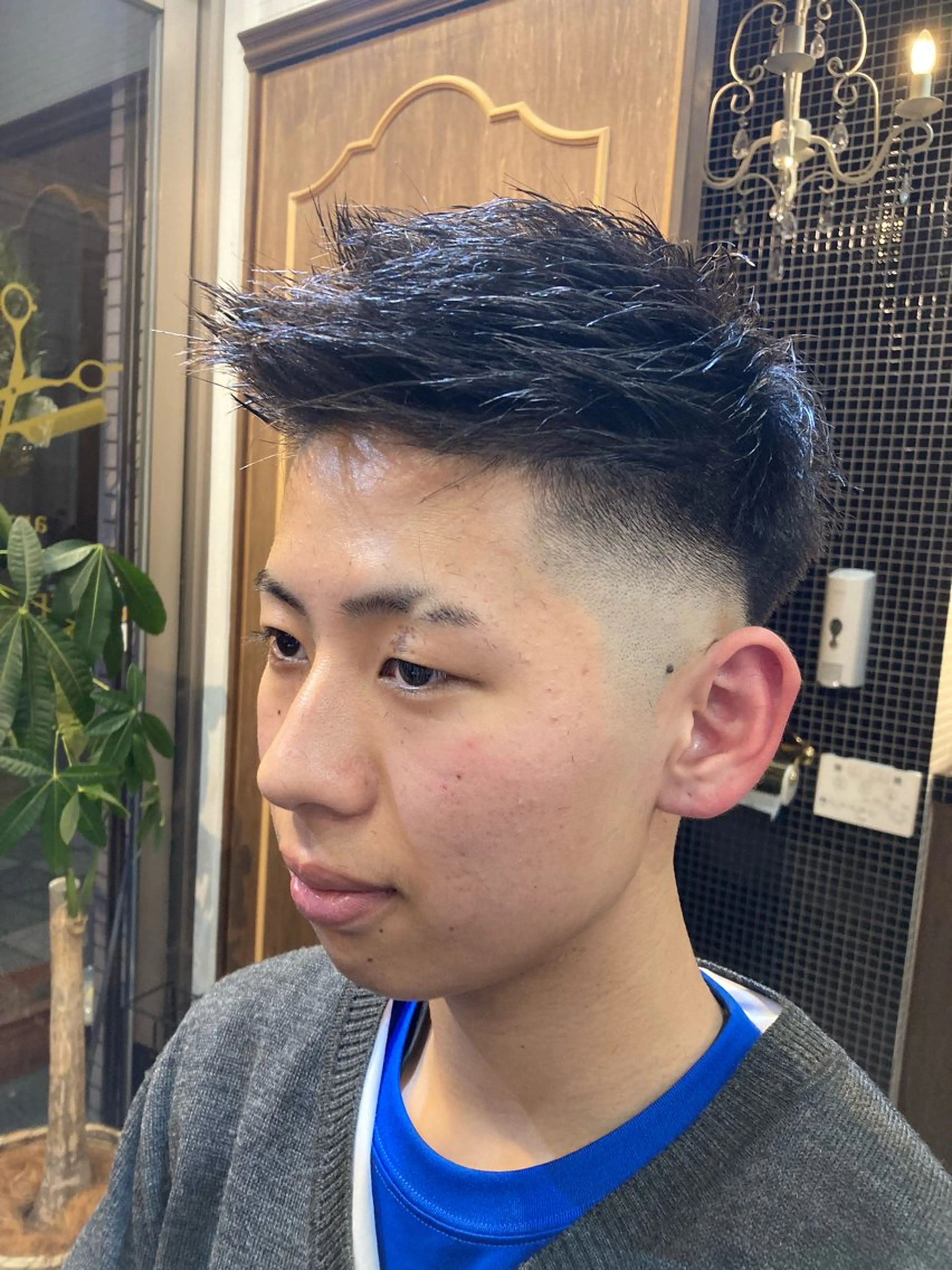 ショート メンズ アップバング フェードカット スキンフェード ルピナス中田店長 山口大地のヘアスタイル