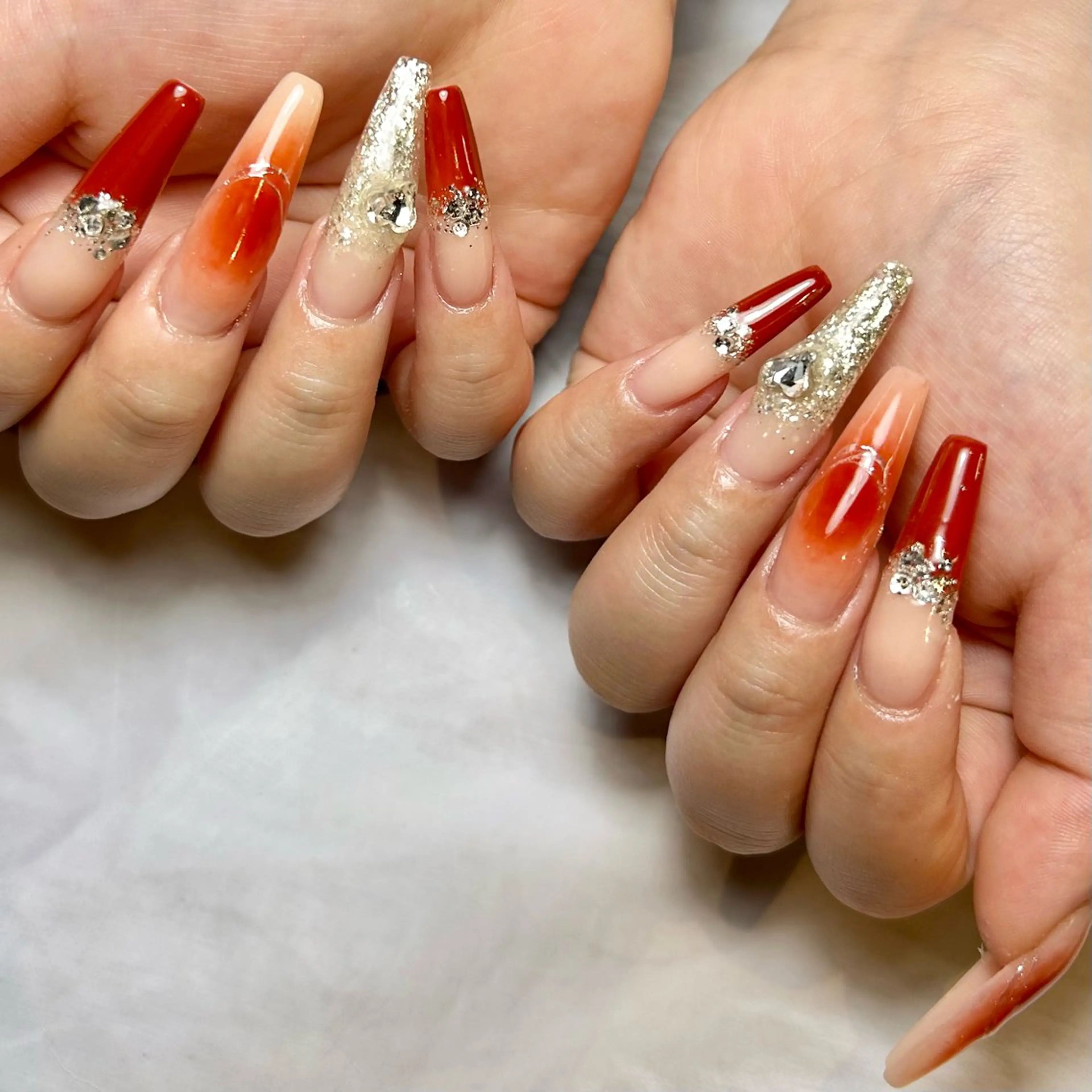 ネイル 持ち込み 赤色 スカルプネイル ハンドネイル Reflection marikoのネイルデザイン