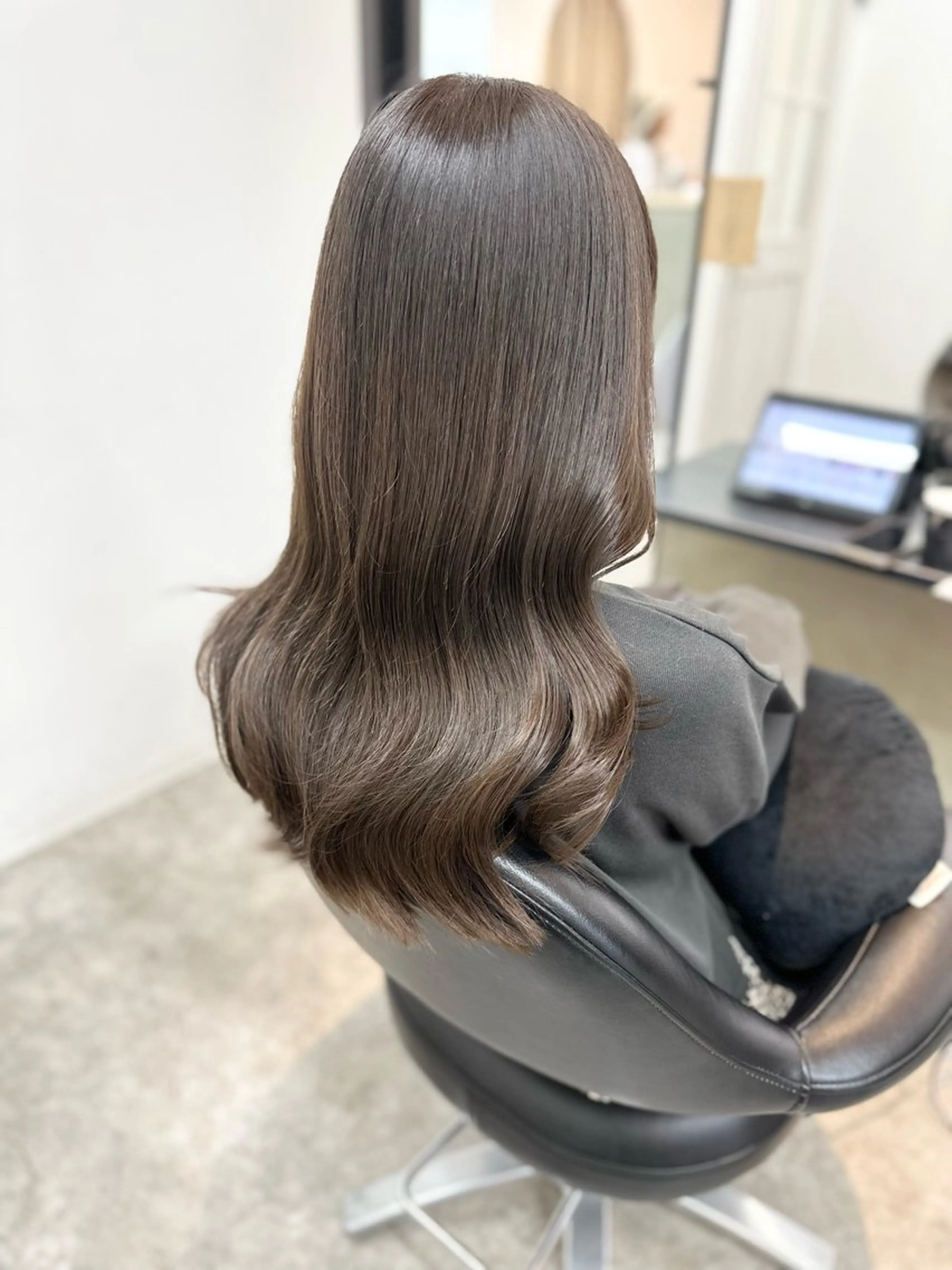 セミロング パーマ セミロングパーマ 髪質改善 韓国風ヘア ストレートパーマ パーマ 伊藤 美奈穂のヘアスタイル