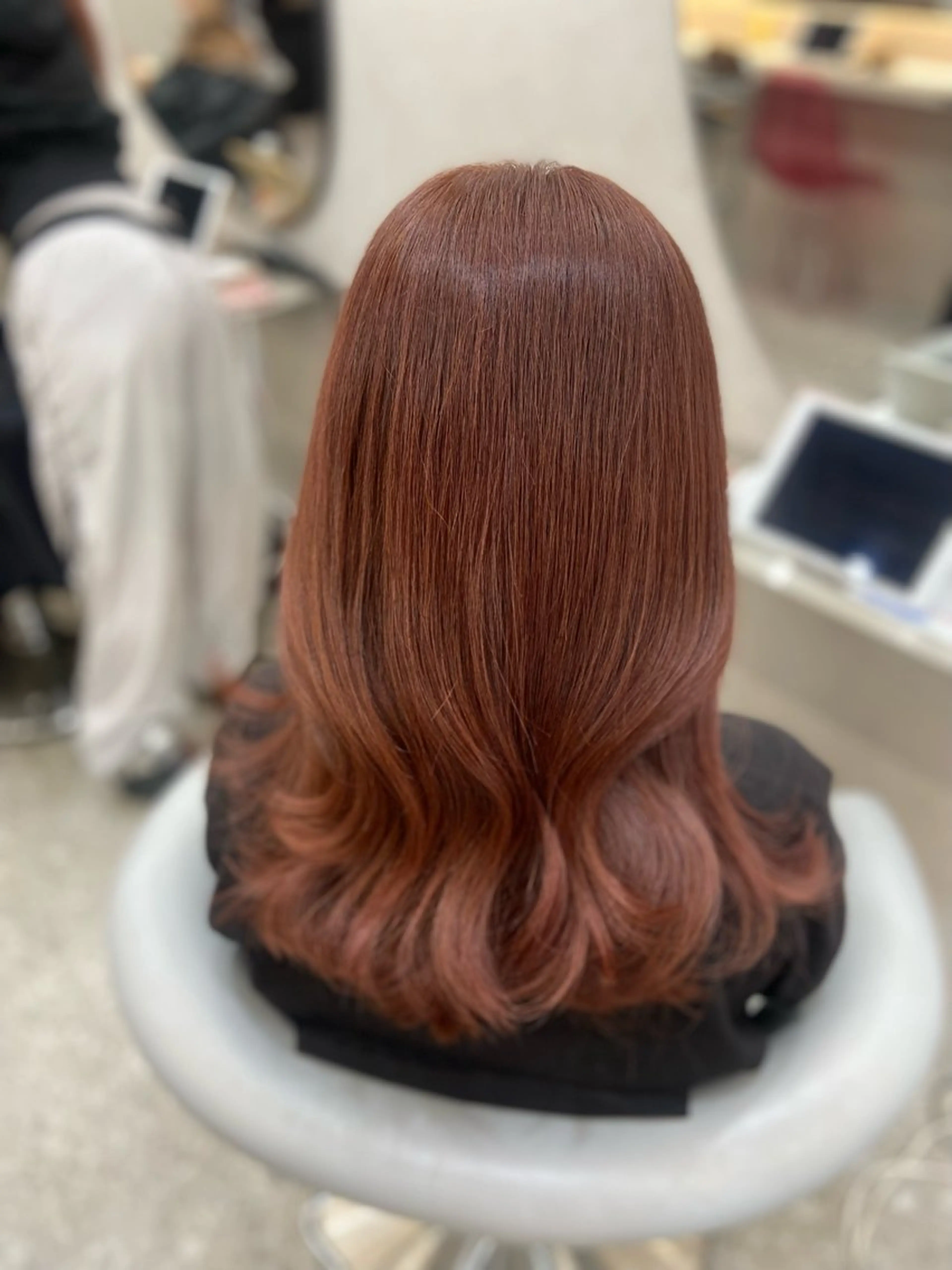 セミロング カラー ベージュカラー ブリーチ ブラウンカラー ダブルカラー ラベンダーカラー 新宿/韓国ヘア 中明度カラー/かやのヘアスタイル