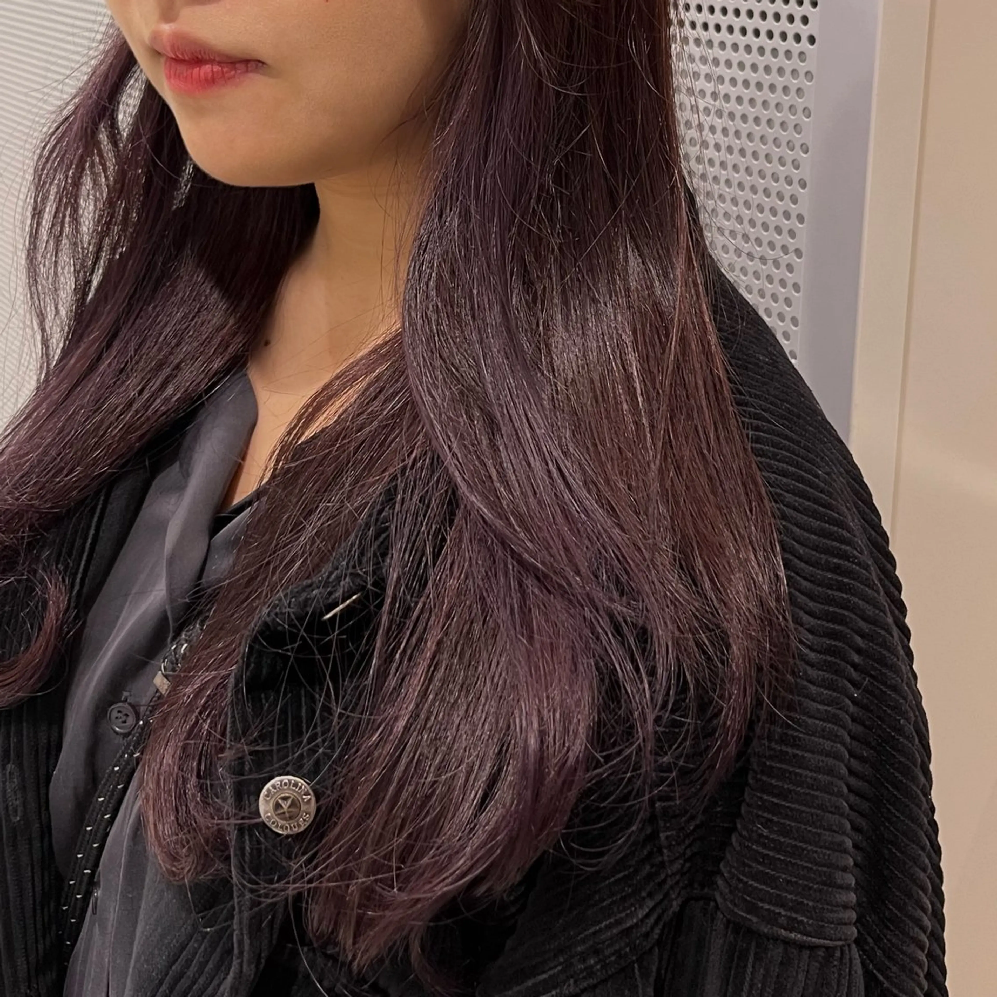 セミロング カラー 透明感カラー パープルカラー 米村 春香のヘアスタイル