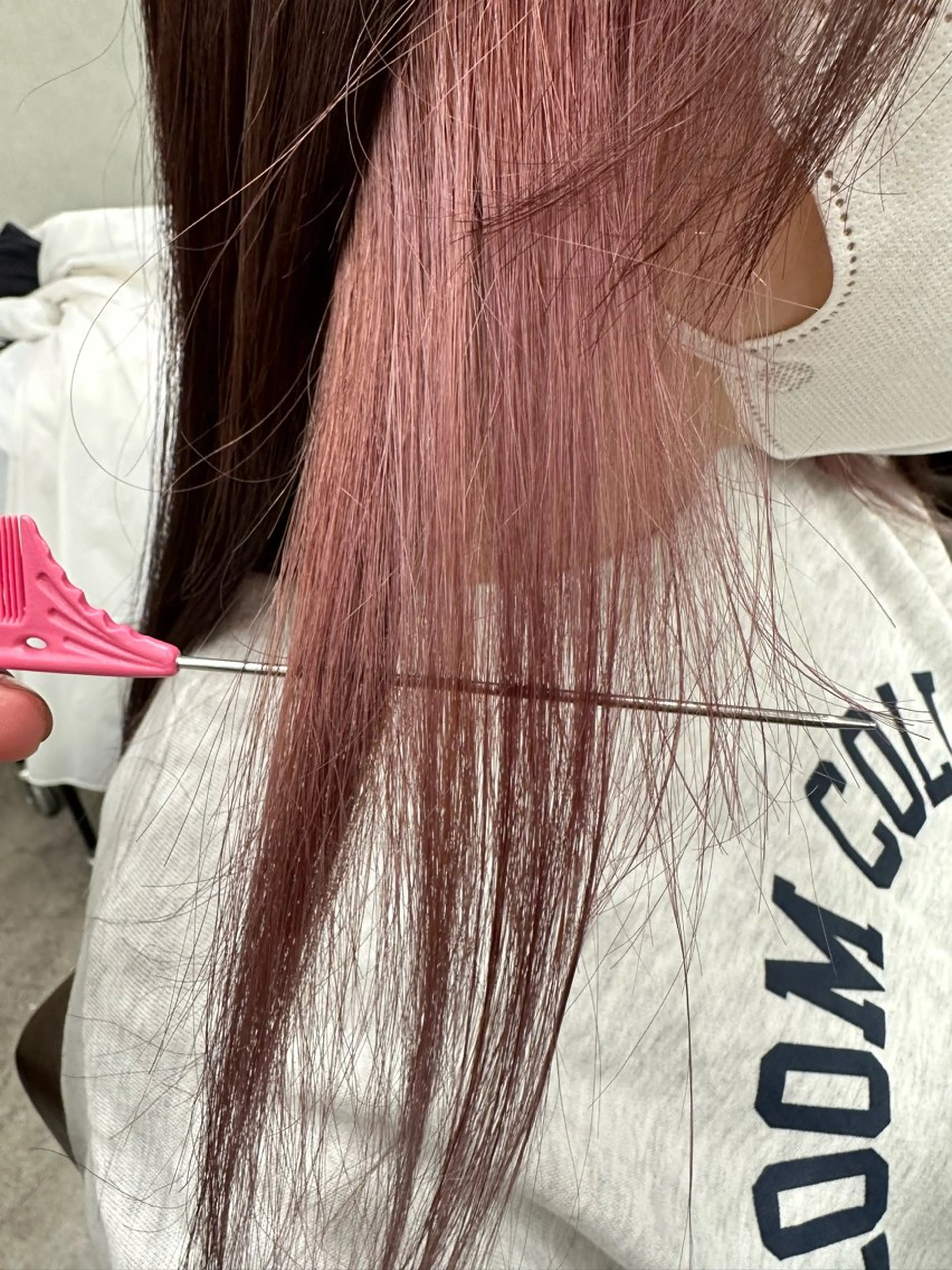 セミロング カラー ブリーチ ラベンダーカラー ピンクカラー ピンクラベンダー yu-ki レイヤー/ブリーチのヘアスタイル