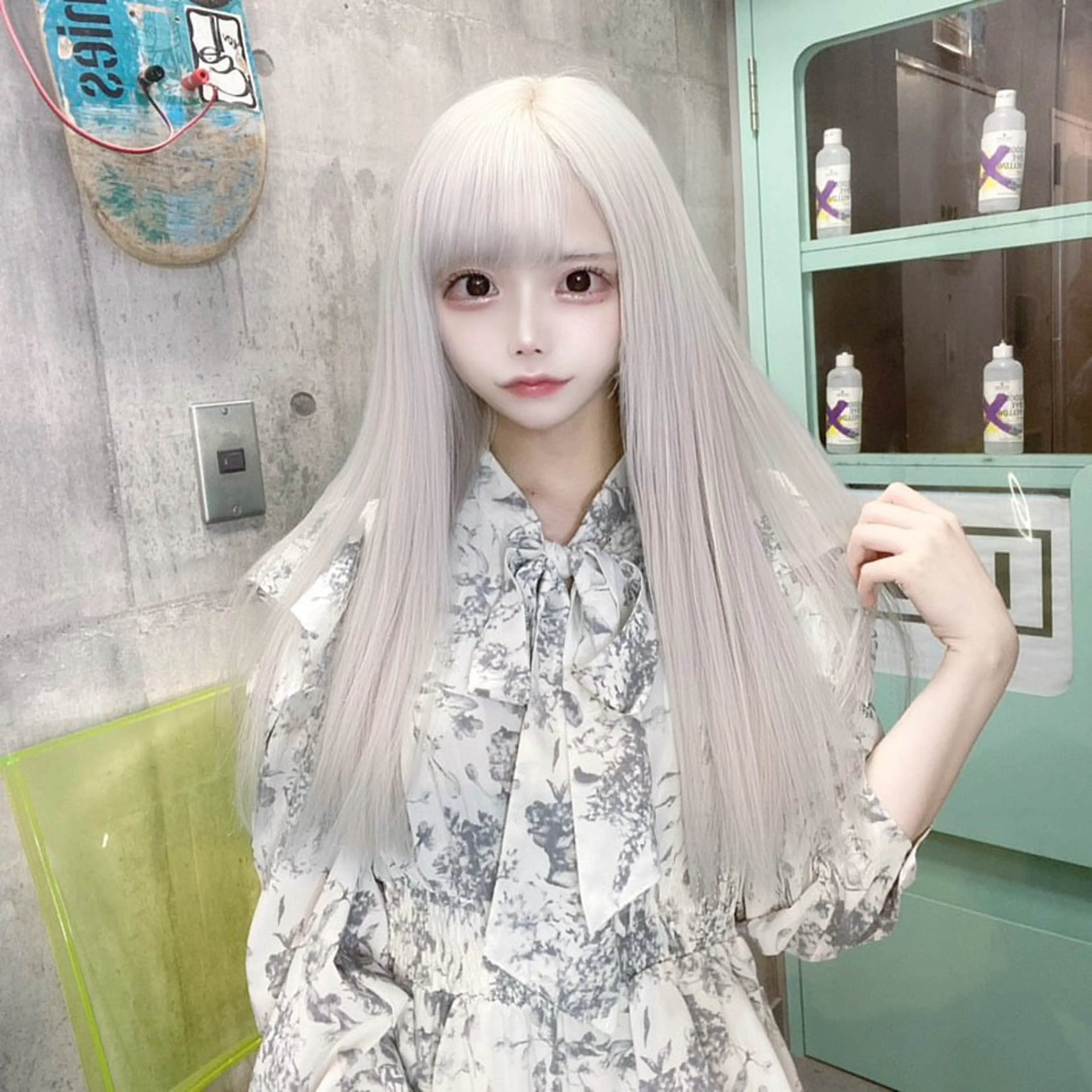 ロング カラー エクステ ホワイト&レイヤーカ ットエクステ長畠俊輔のヘアスタイル