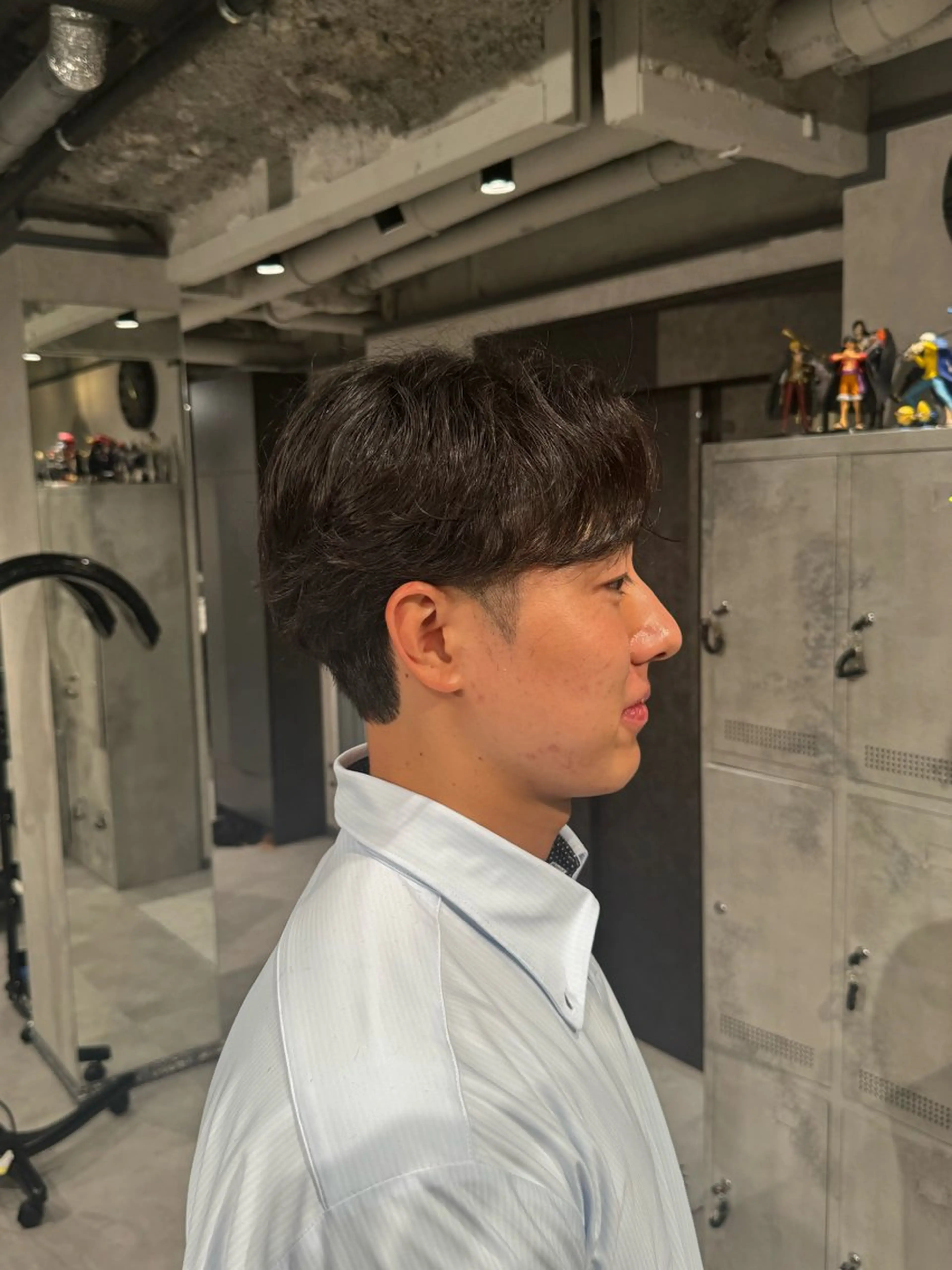 パーマ メンズ カット パーマ トリートメント 韓国特化🇰🇷愁斗 センターパートパーマのヘアスタイル