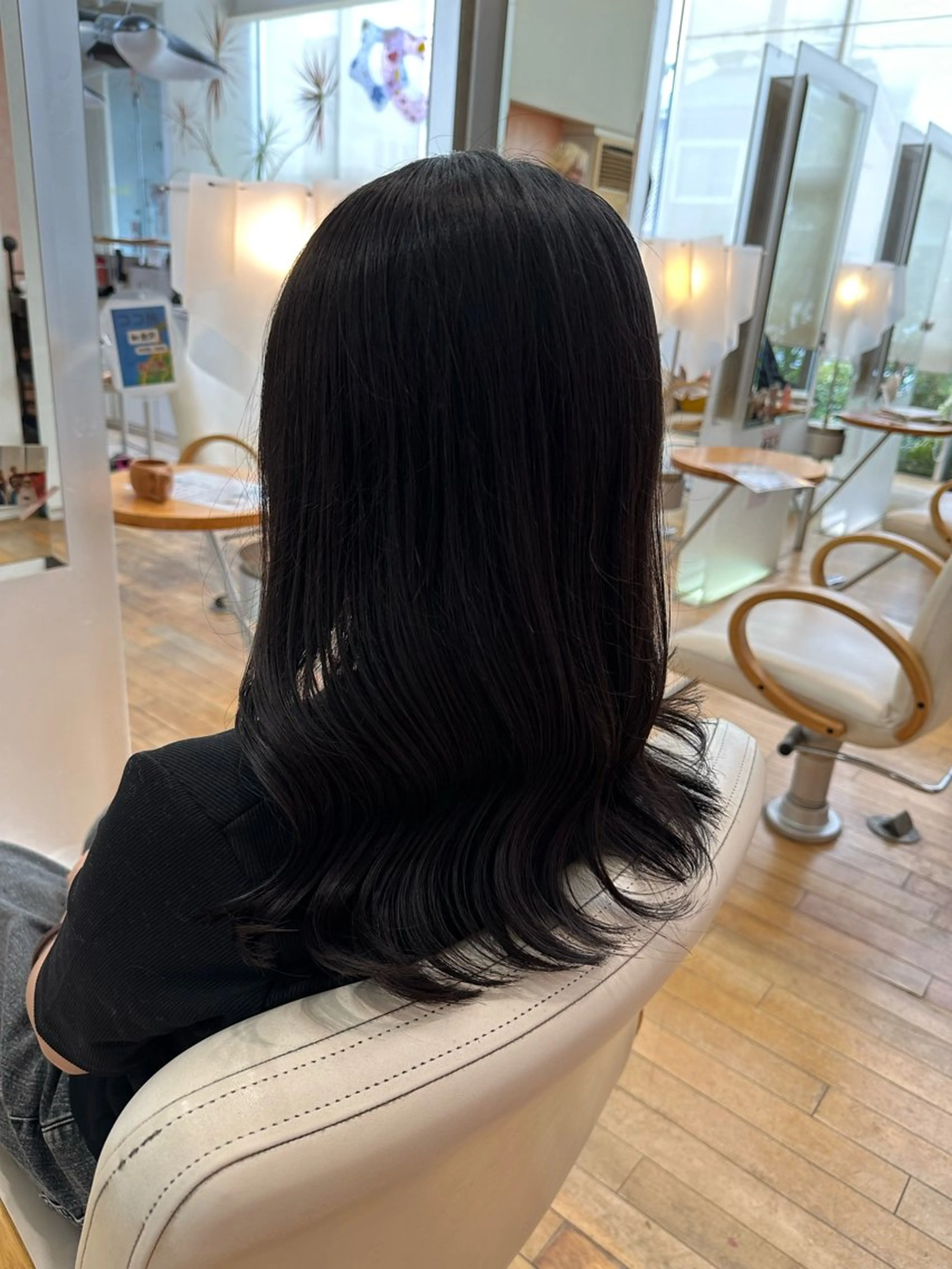 セミロング 山本 瑠華のヘアスタイル