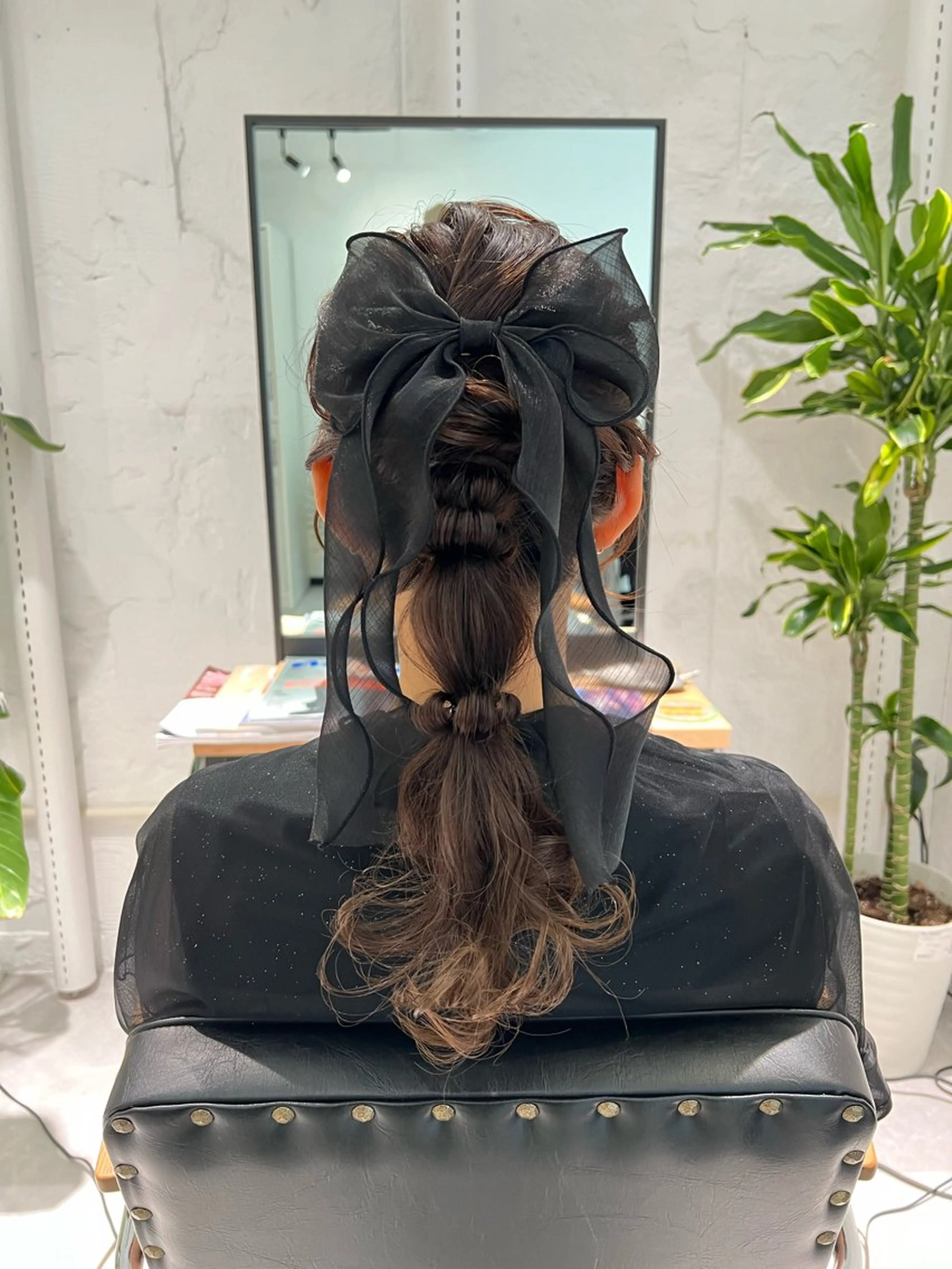 セミロング カラー ヘアアレンジ ポニーテール 「sumi」Hair Design所属・「sumi」 AMIのヘアスタイル