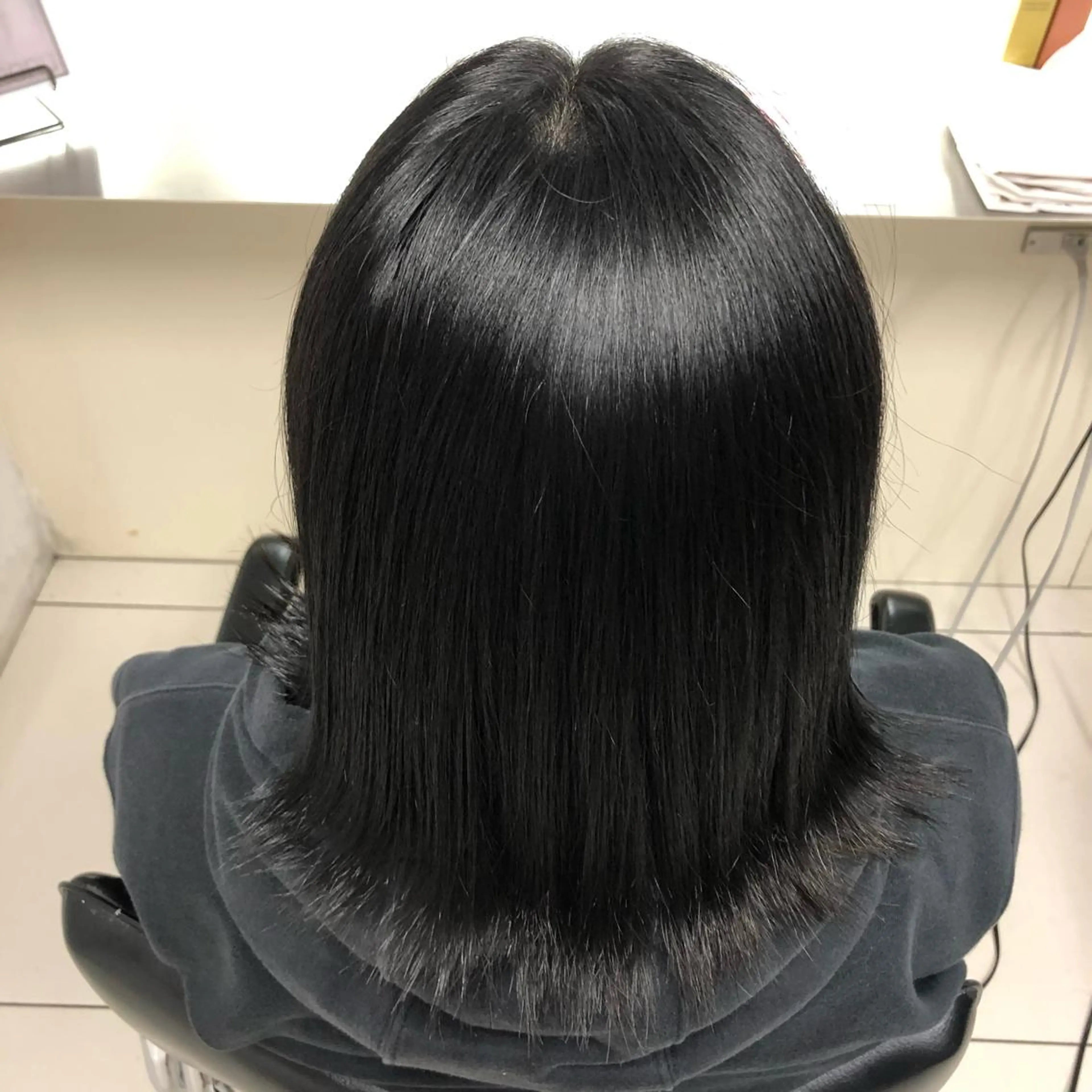 セミロング カラー ヘアカラー トリートメント まつ毛/アイブロウ /髪質改善カラーのヘアスタイル