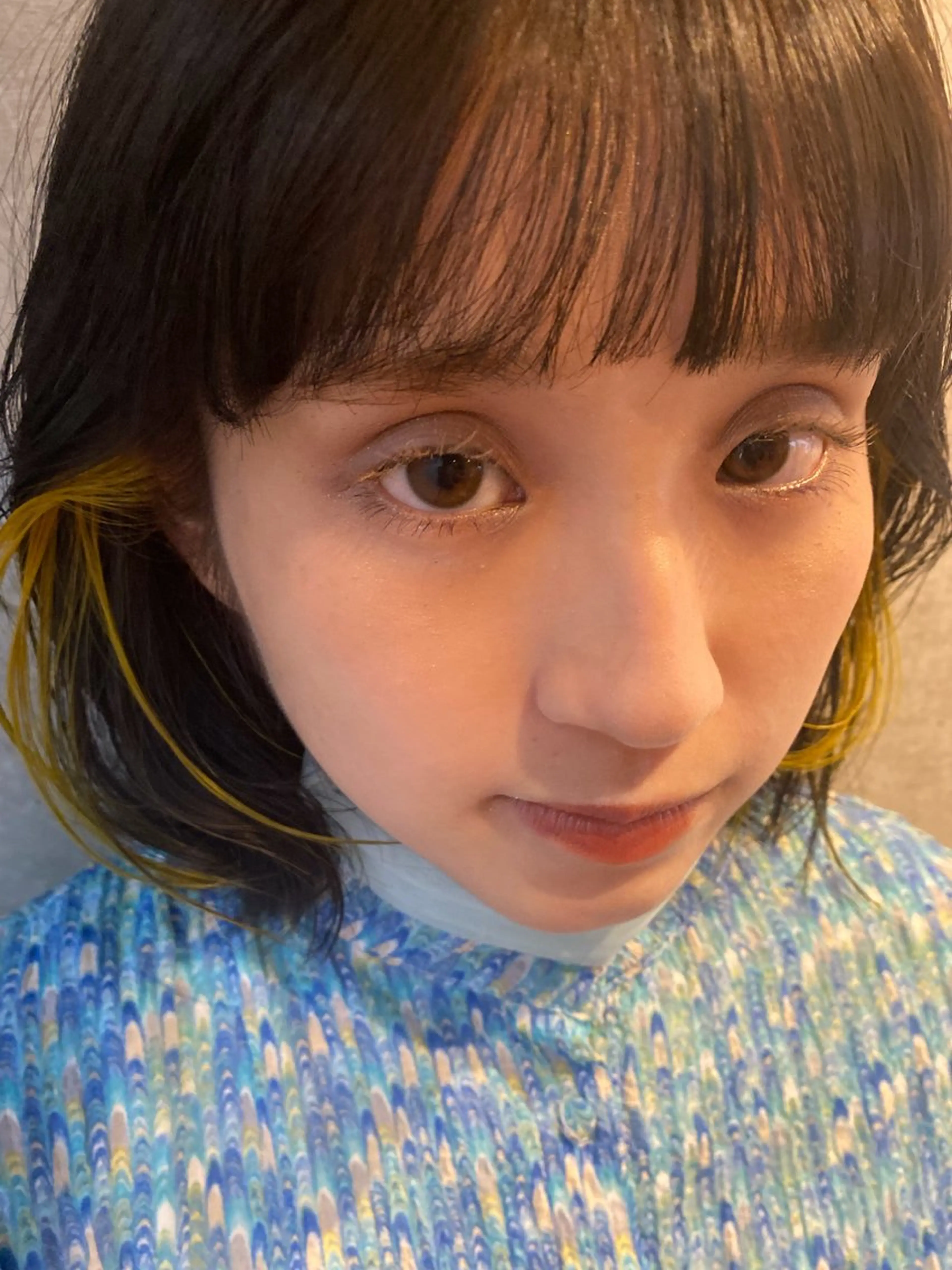 ショート カラー ヘアカラー 室谷 侑奈のヘアスタイル