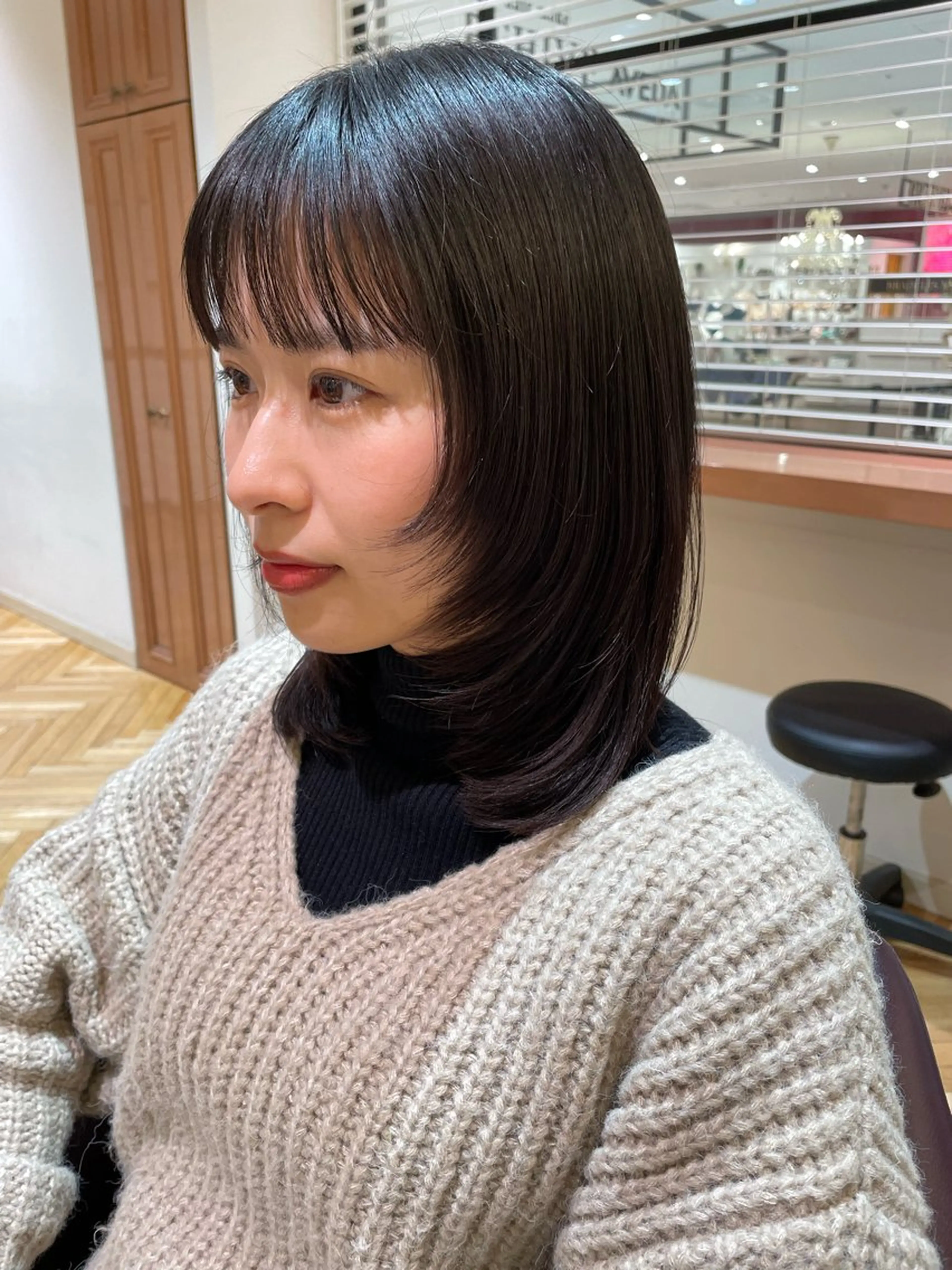 ミディアム レイヤーカット behive  駅前店所属・菊地 桃花のヘアスタイル