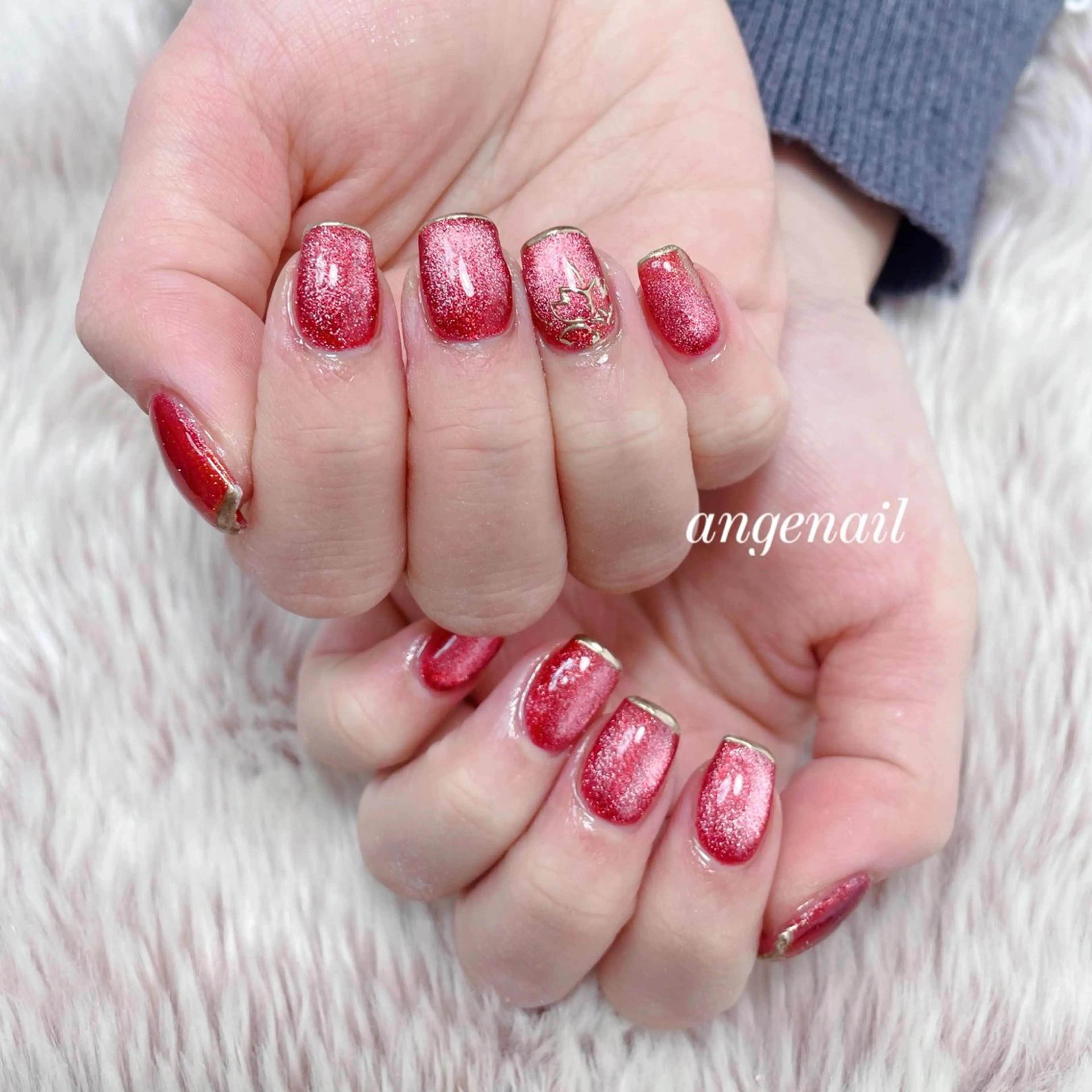 ネイル フレンチネイル グラデーション ミラーネイル 持ち込み 赤色 ハンドネイル angenail所属・angenail MAKIのネイルデザイン