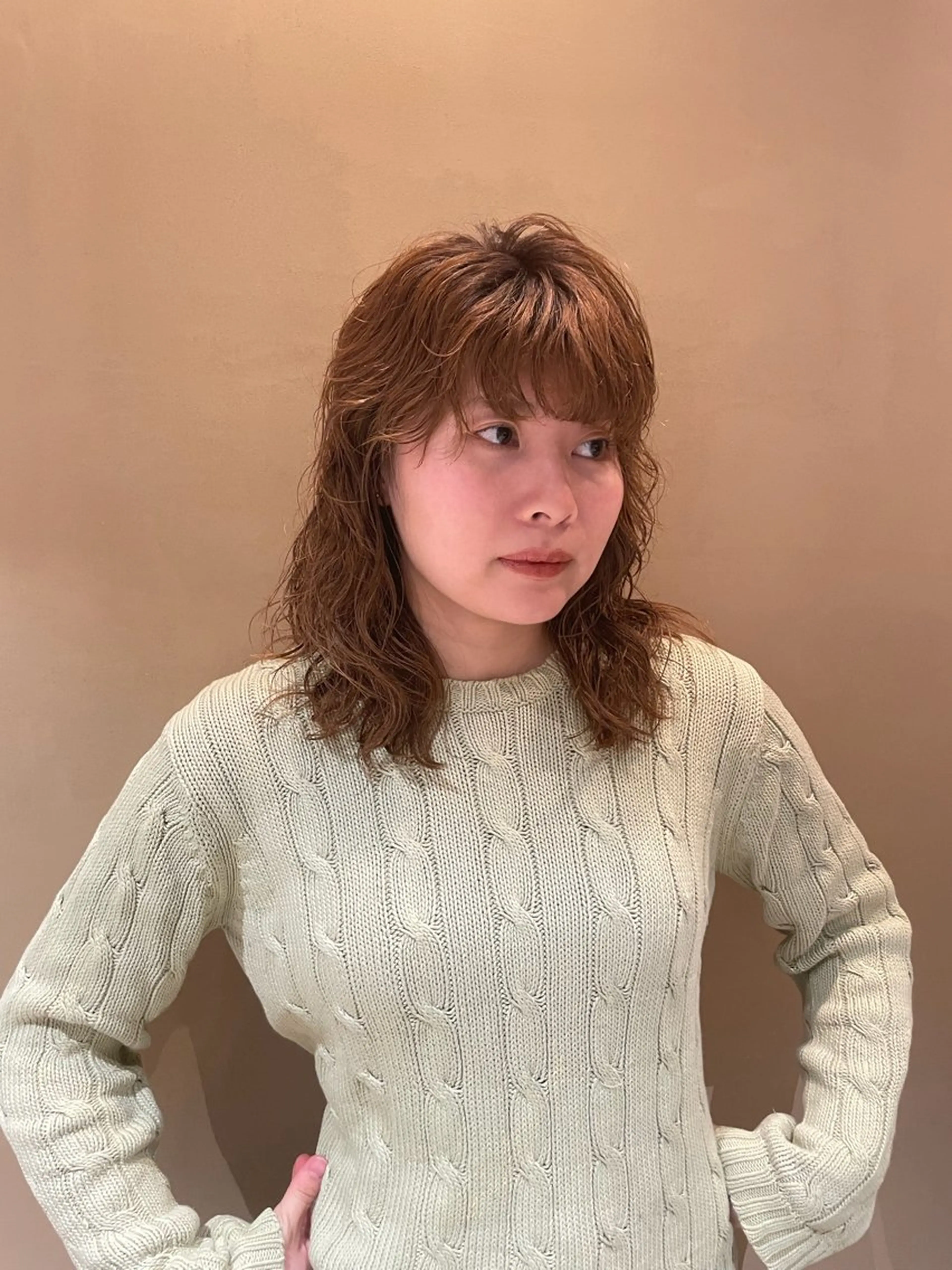 セミロング パーマ カサイ シオンのヘアスタイル