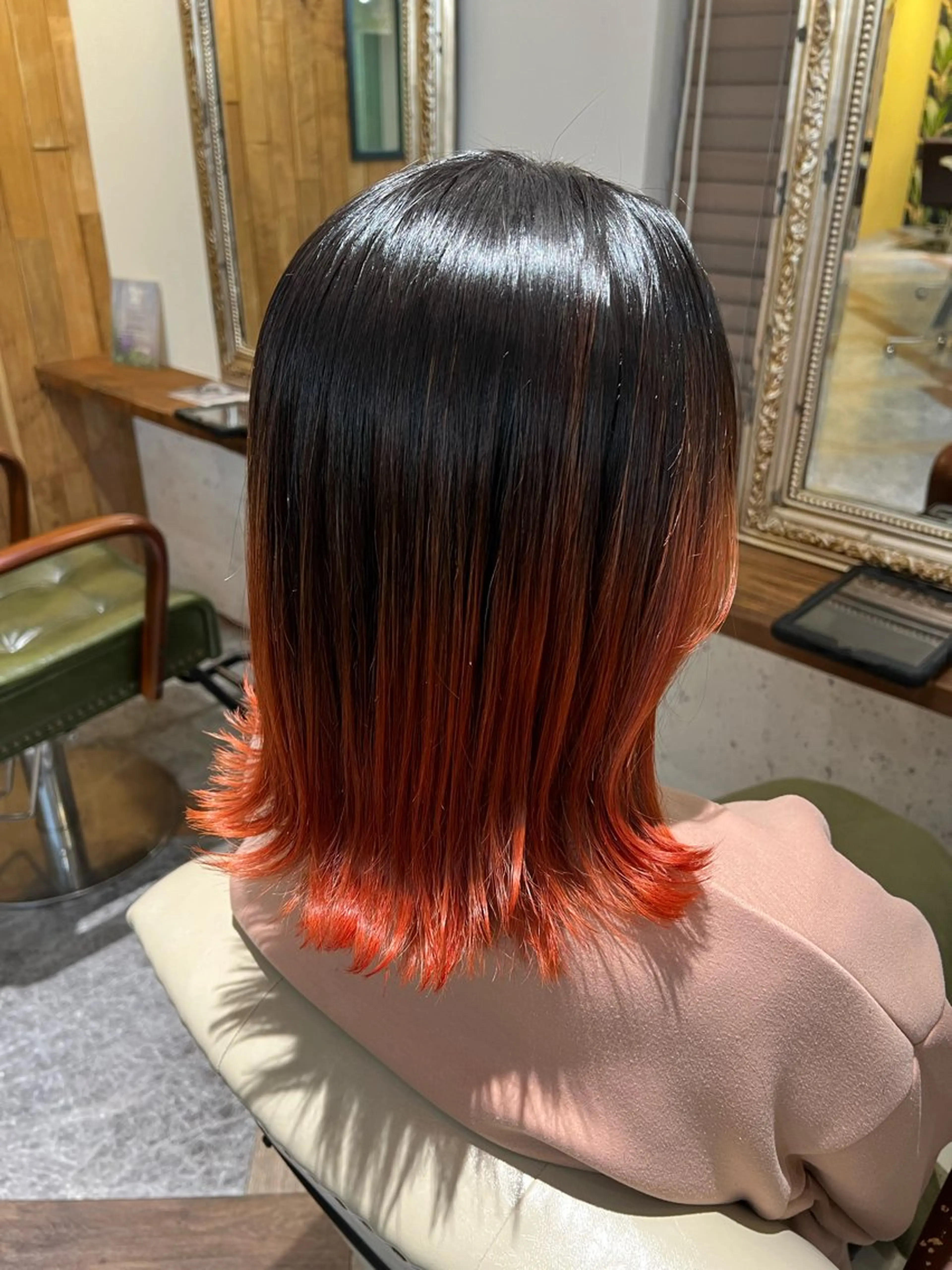 ミディアム カラー 美容室moon所属・くびれるボブ🤍 松本安奈のヘアスタイル