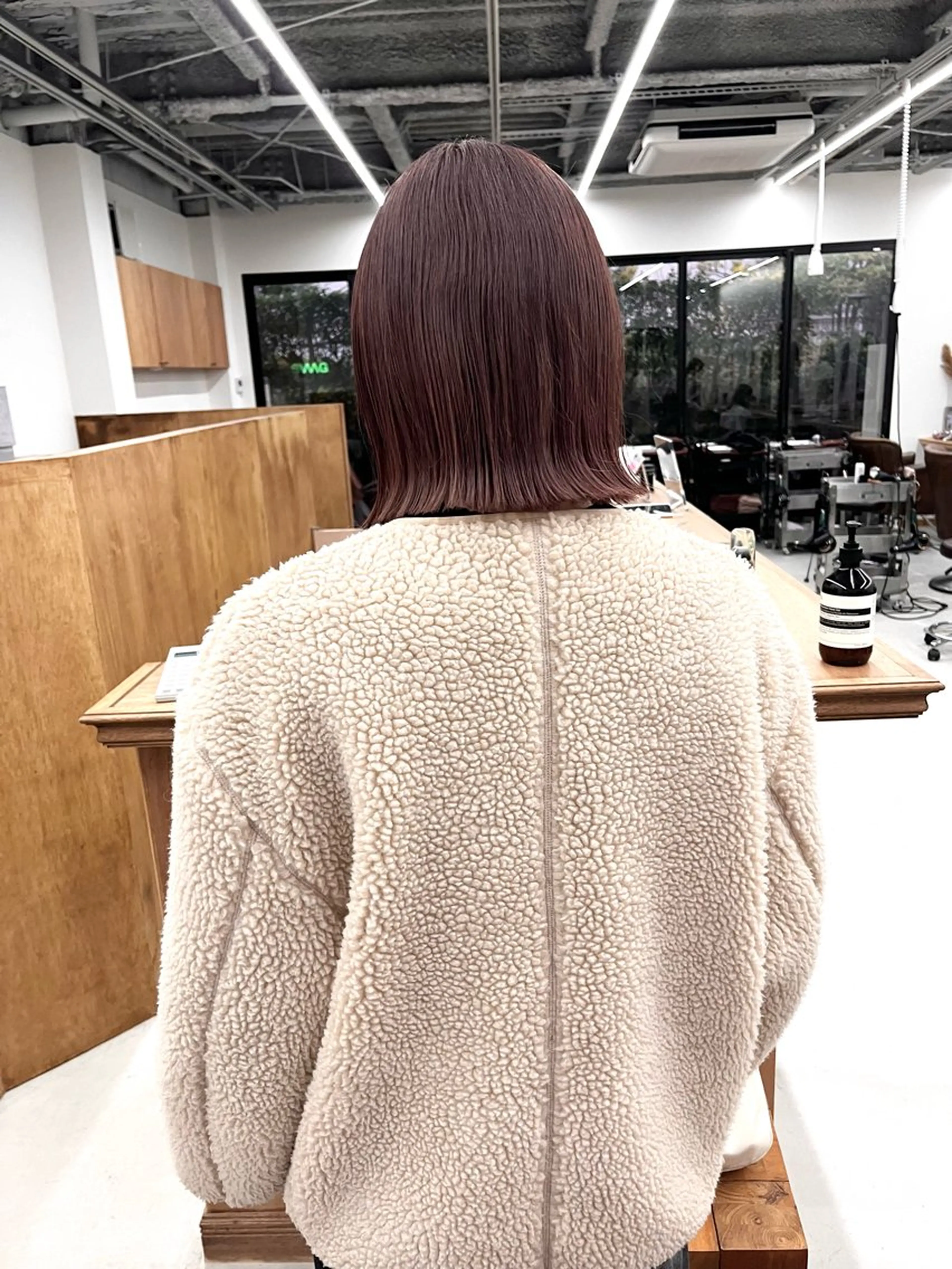 ミディアム カラー ヘアアレンジ ブリーチ ダブルカラー ブリーチなしカラー ボブ ena/ブリーチなし 暖色・ベージュ🎀のヘアスタイル