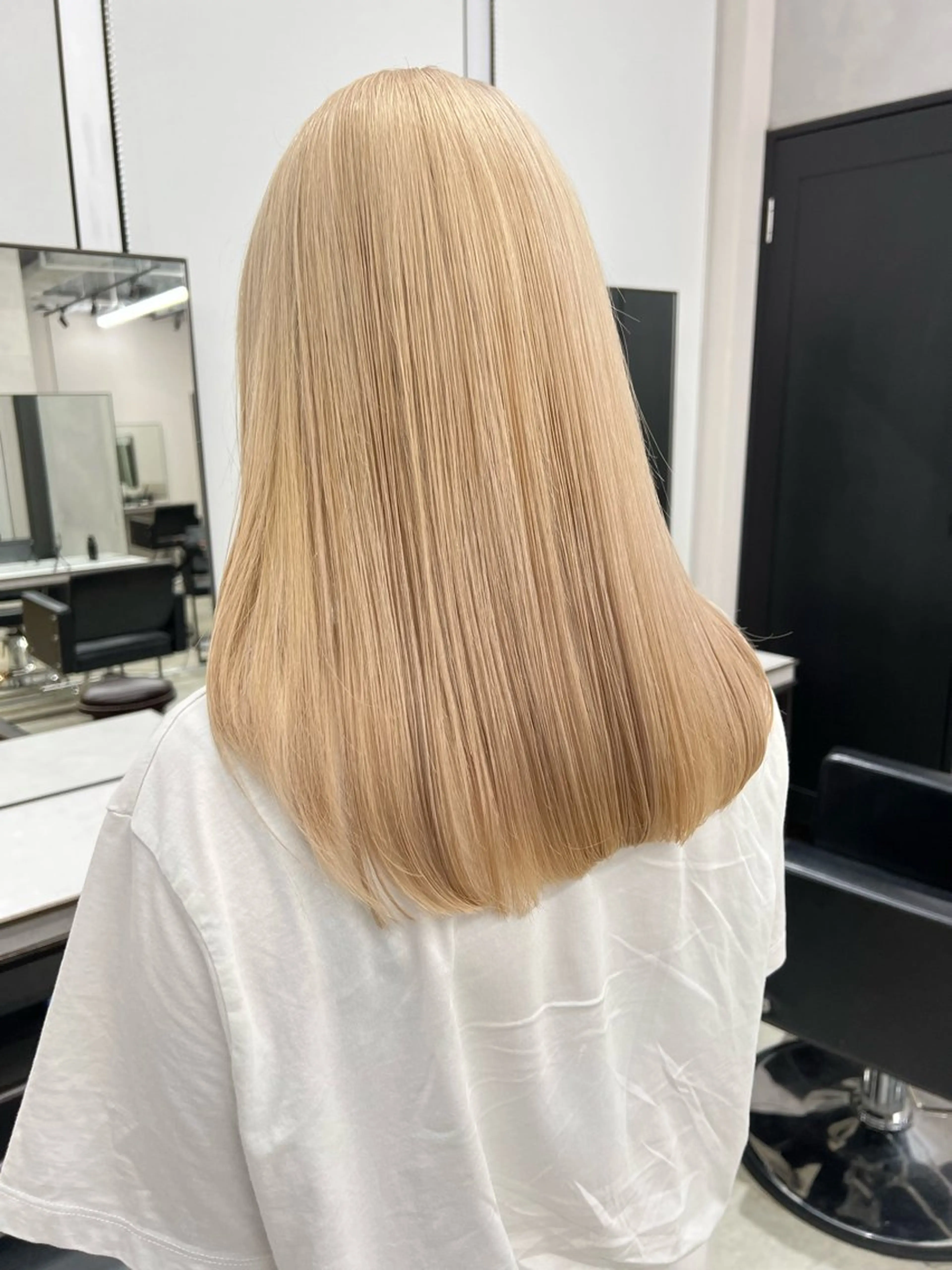 ロング カラー カラースペシャリスト ・齊藤 羽瑠輝のヘアスタイル