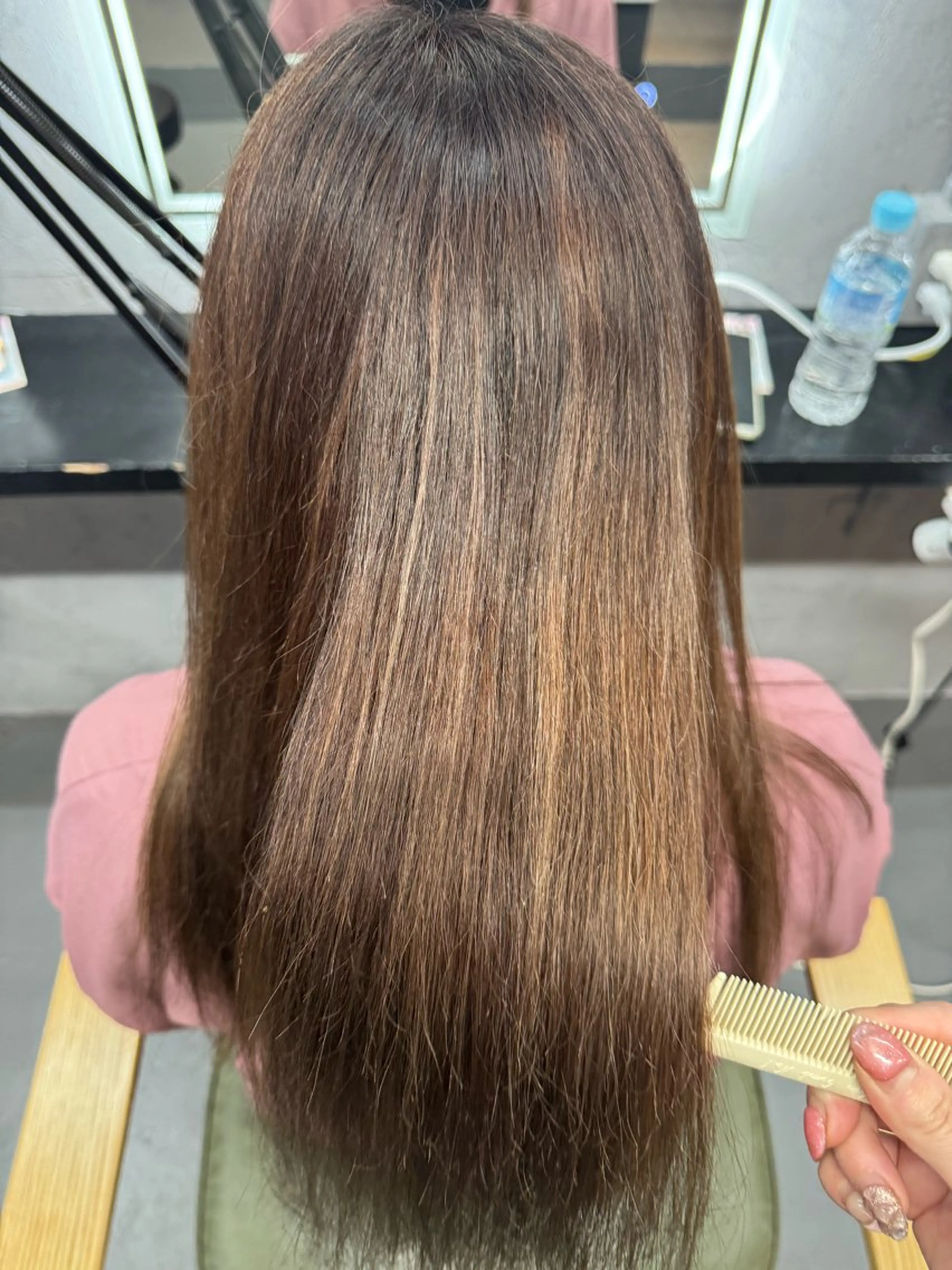 カラー ハイライトカラー ヘアカラー 籔上 凜のヘアスタイル
