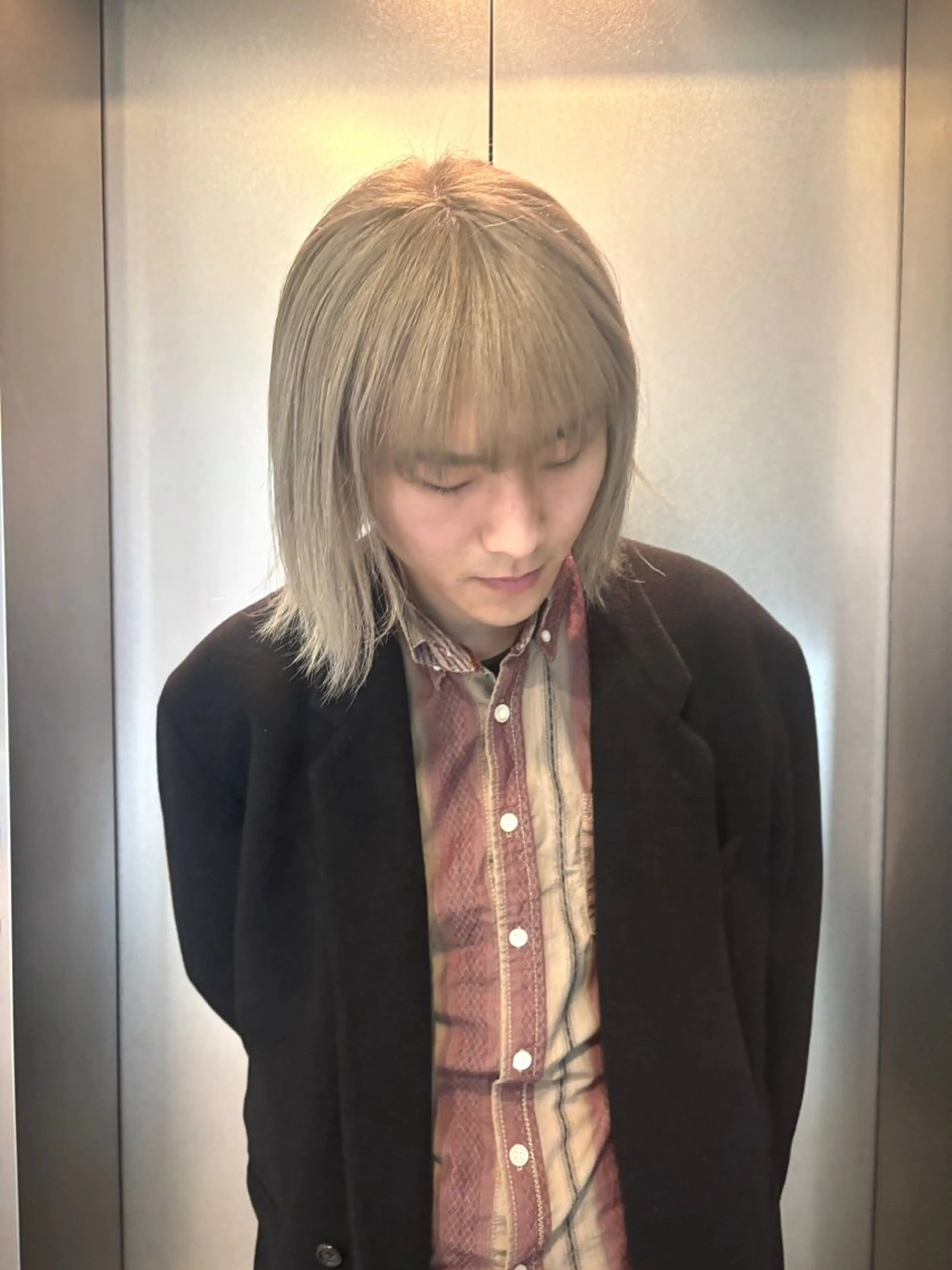 ミディアム メンズ メンズブリーチ MEYHAIR/CURLYS所属・IO/ブリーチカラー /メンズヘアのヘアスタイル