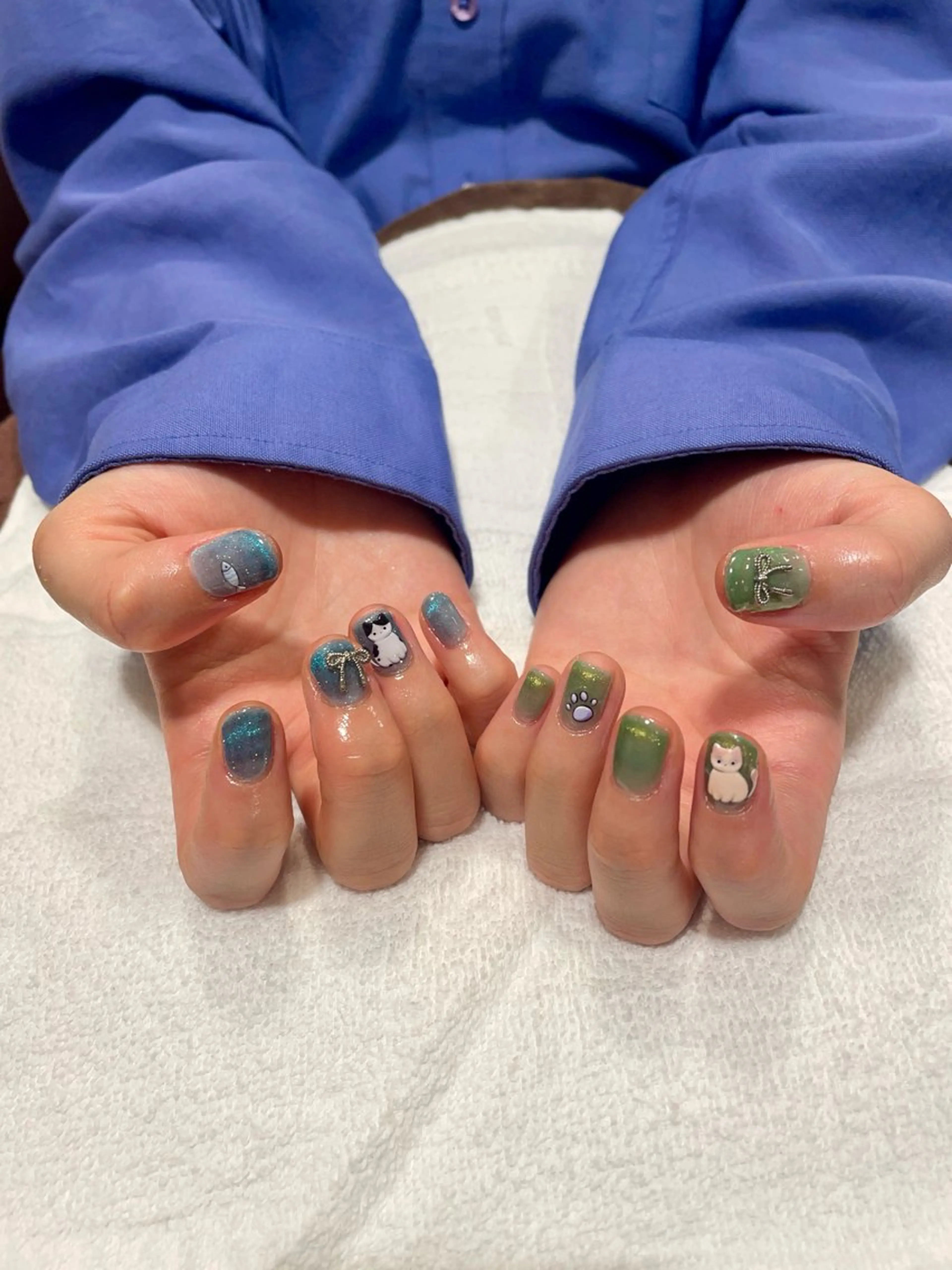 ネイル マグネットネイル ハンドネイル Of  hair宮崎台店所属・菊池 菜月のヘアスタイル