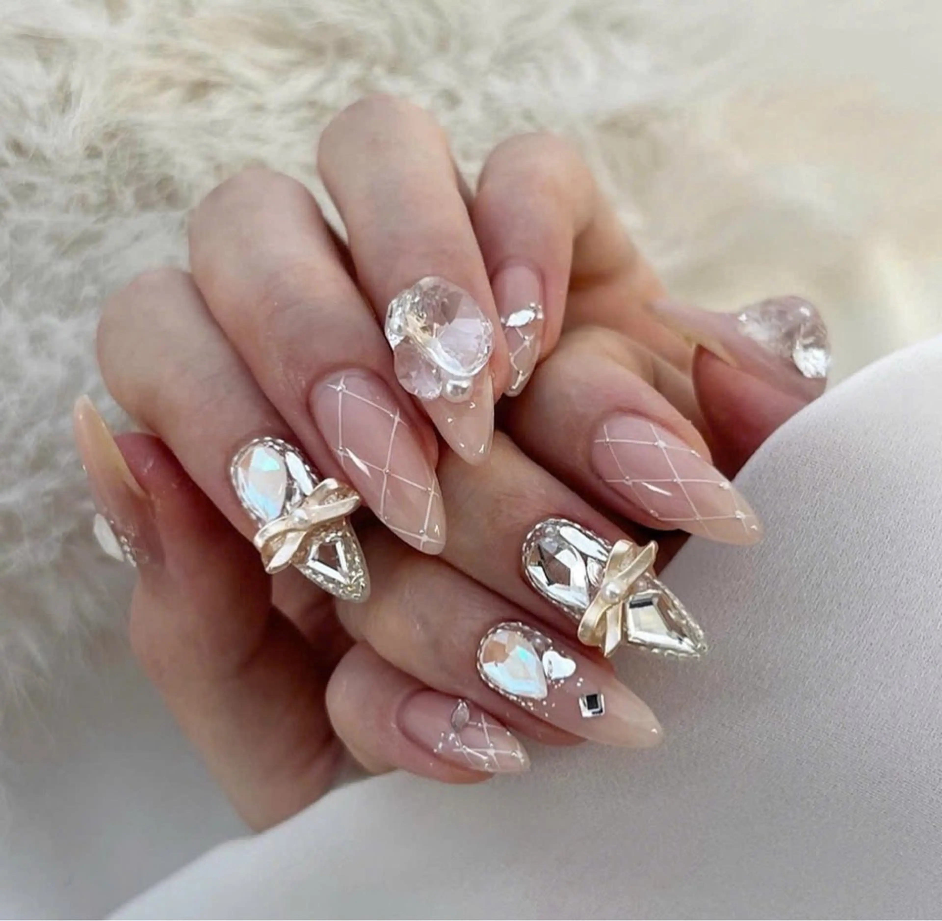 ネイル フラッシュネイル フレンチネイル グラデーション キラキラネイル 韓国ネイル ハンドネイル LynaOtsuka Nailのネイルデザイン