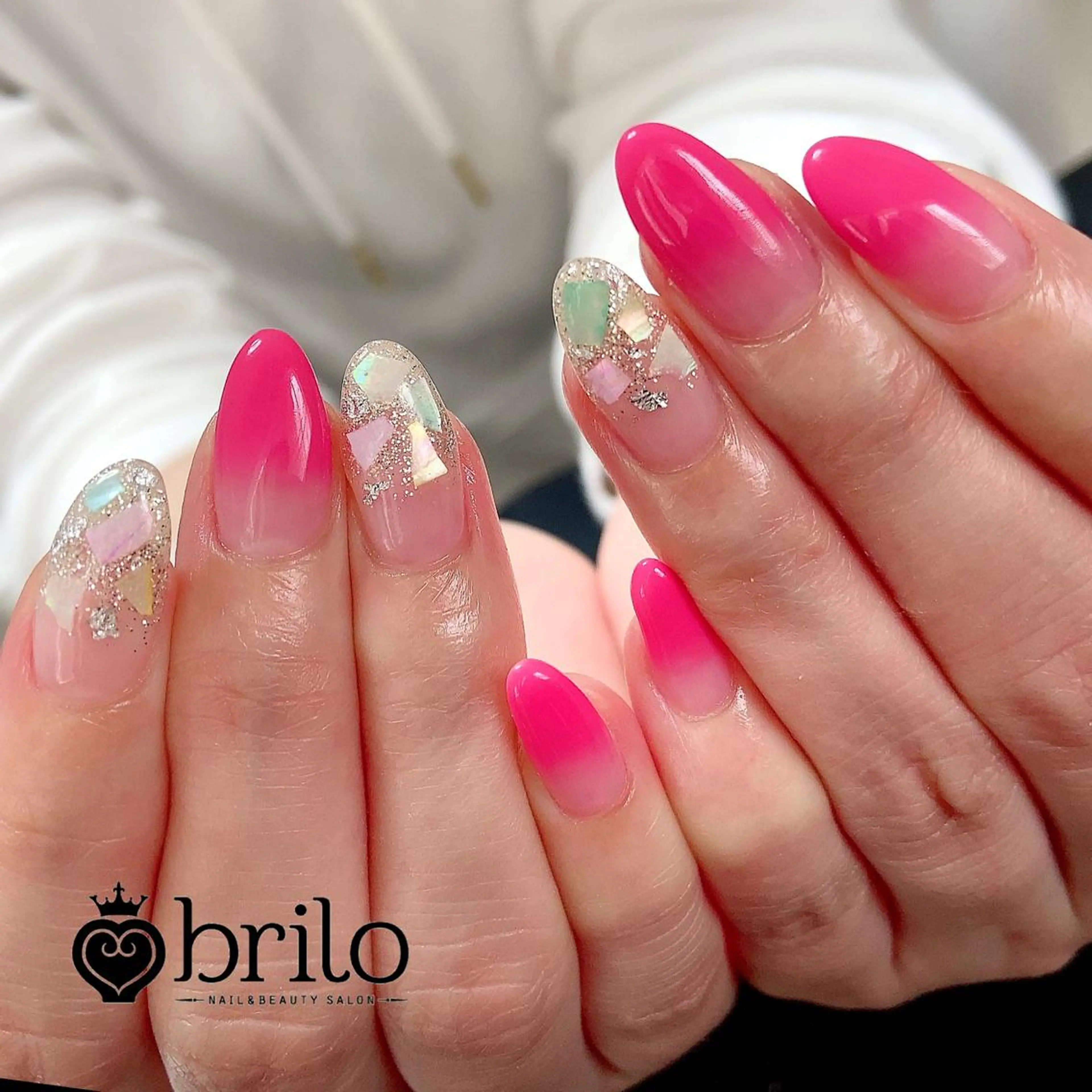 ネイル グラデーション ピンク 夏ネイル brilo erikaのネイルデザイン